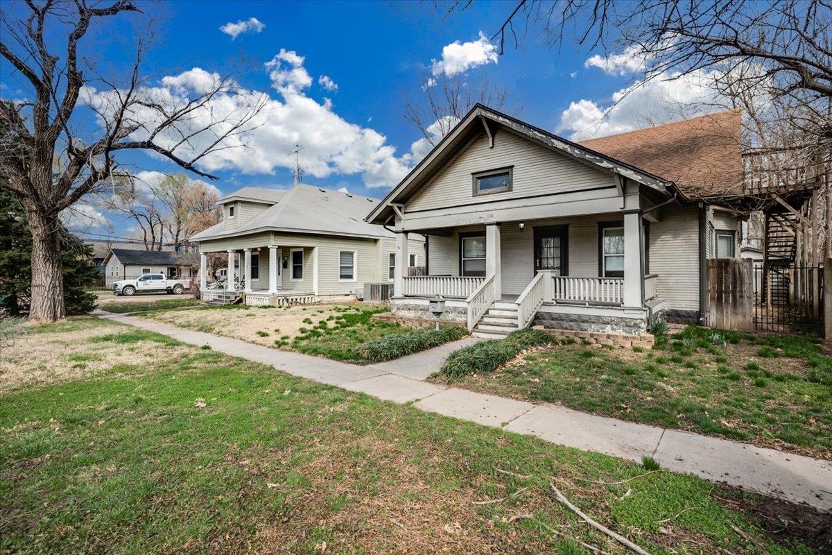 1146 N Jefferson St Property Photo 3