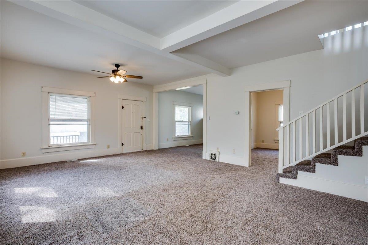 1146 N Jefferson St Property Photo 12