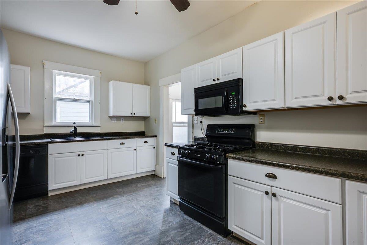 1146 N Jefferson St Property Photo 14