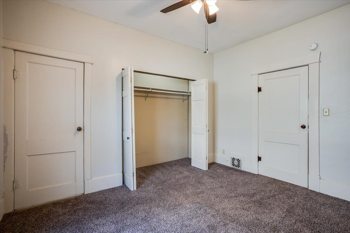 1146 N Jefferson St Property Photo 25