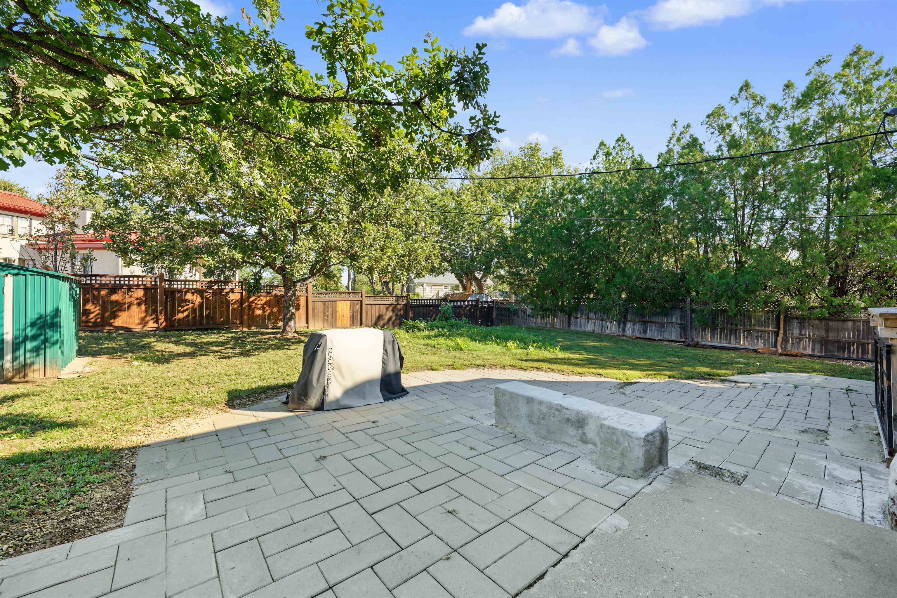 2111 Melrose Ln Property Photo 29