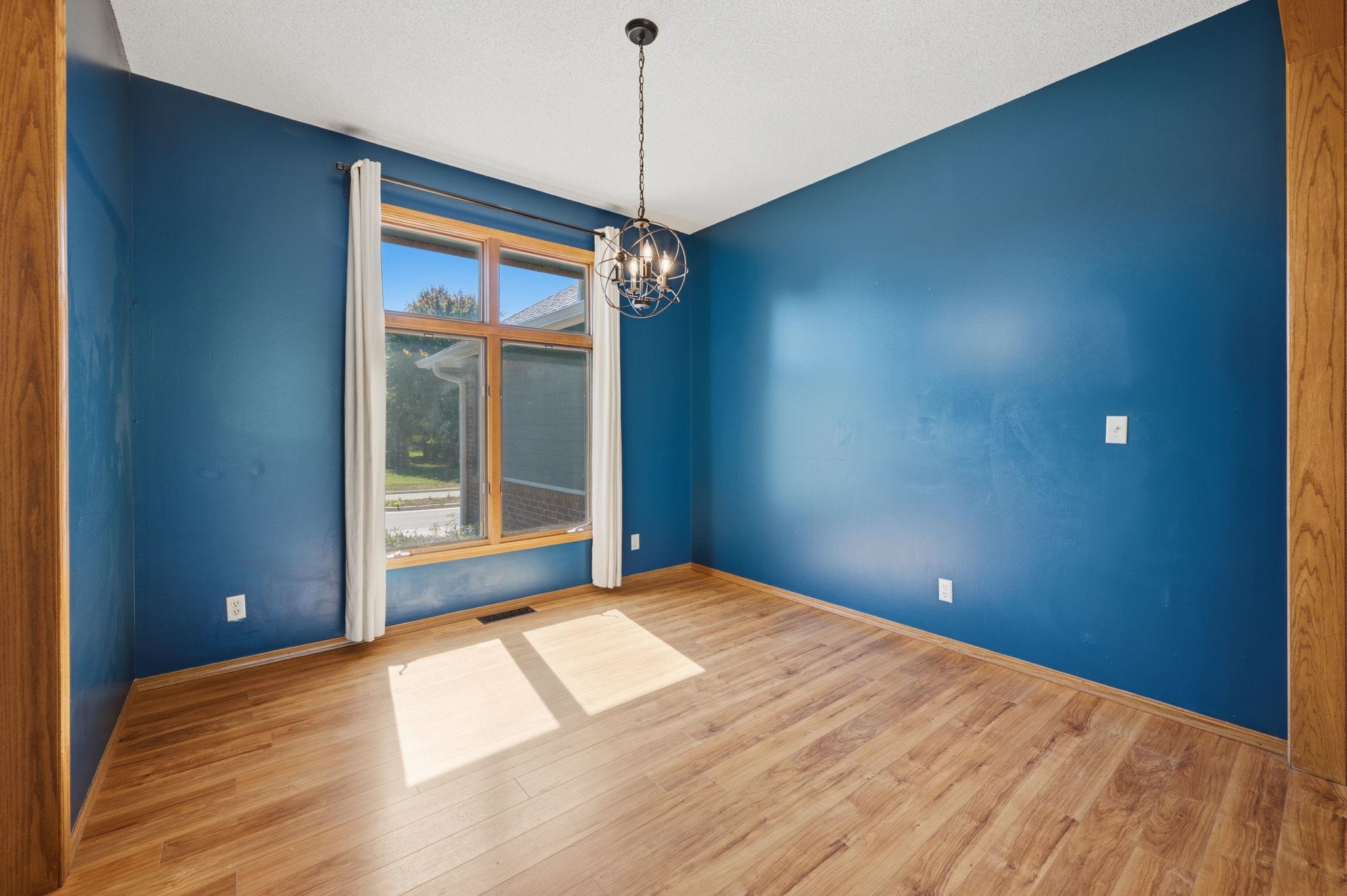 1618 W Elm Property Photo 7