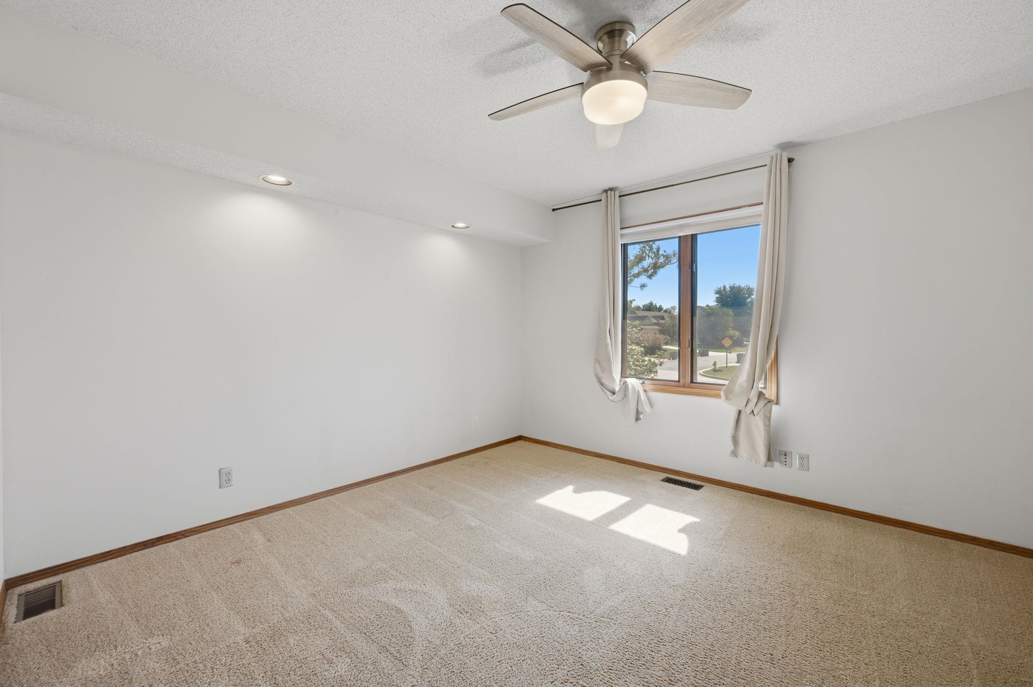 1618 W Elm Property Photo 19