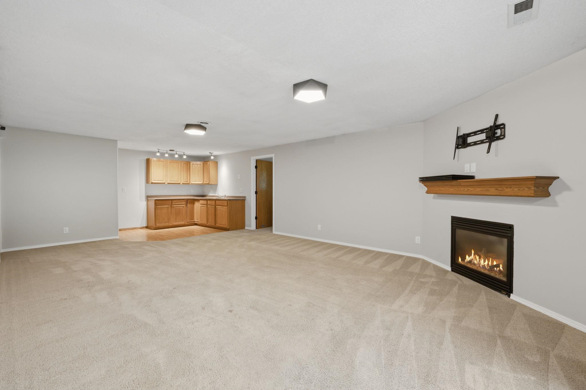 1618 W Elm Property Photo 26