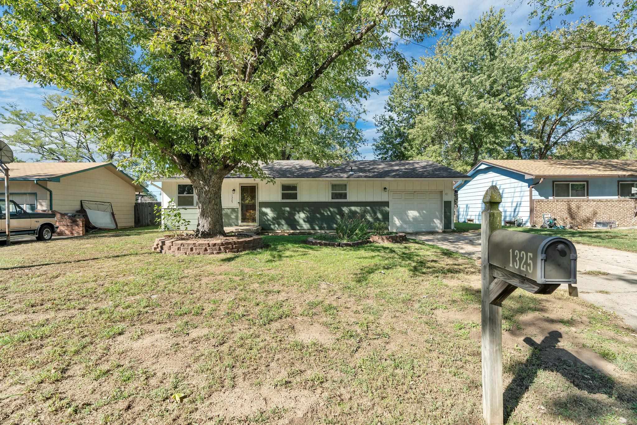 1325 N Anna Property Photo 2