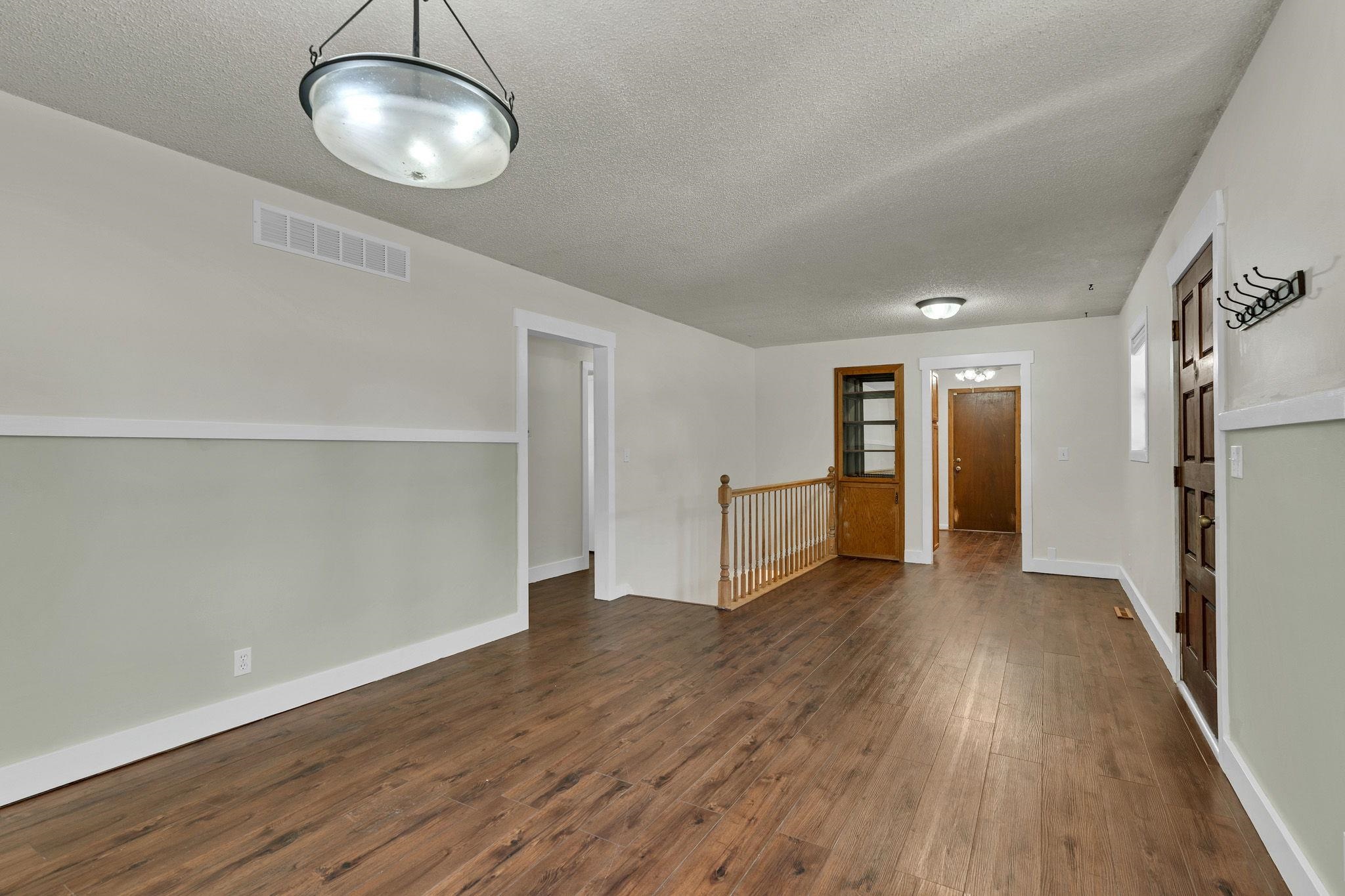 1325 N Anna Property Photo 7