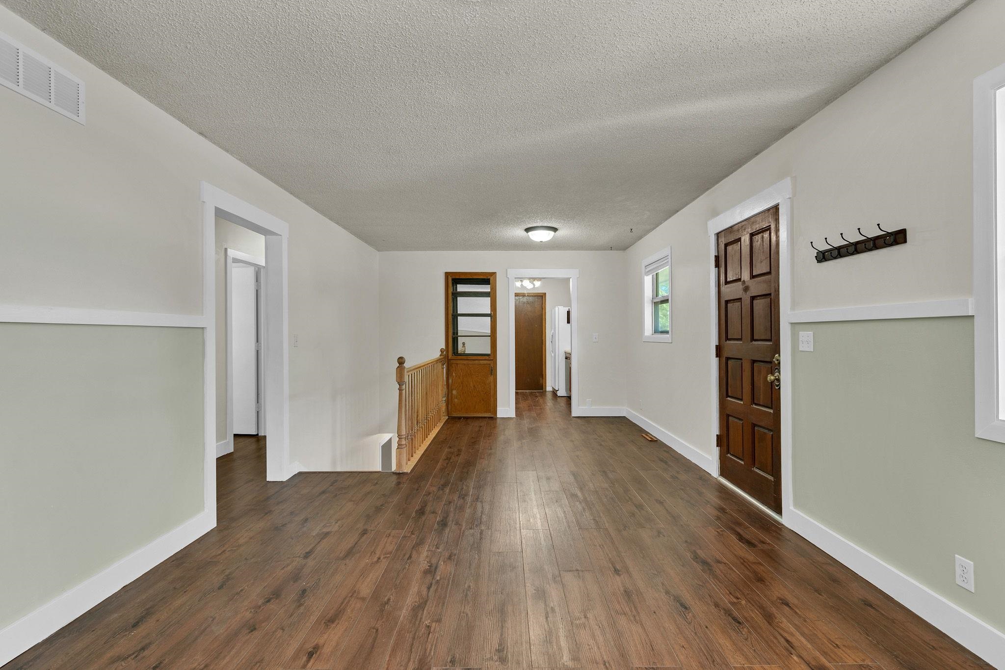 1325 N Anna Property Photo 9