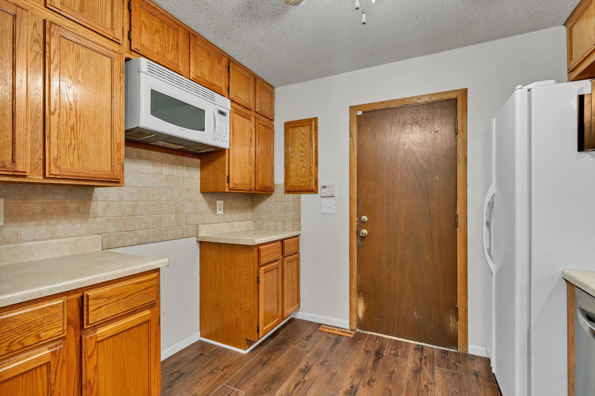 1325 N Anna Property Photo 11