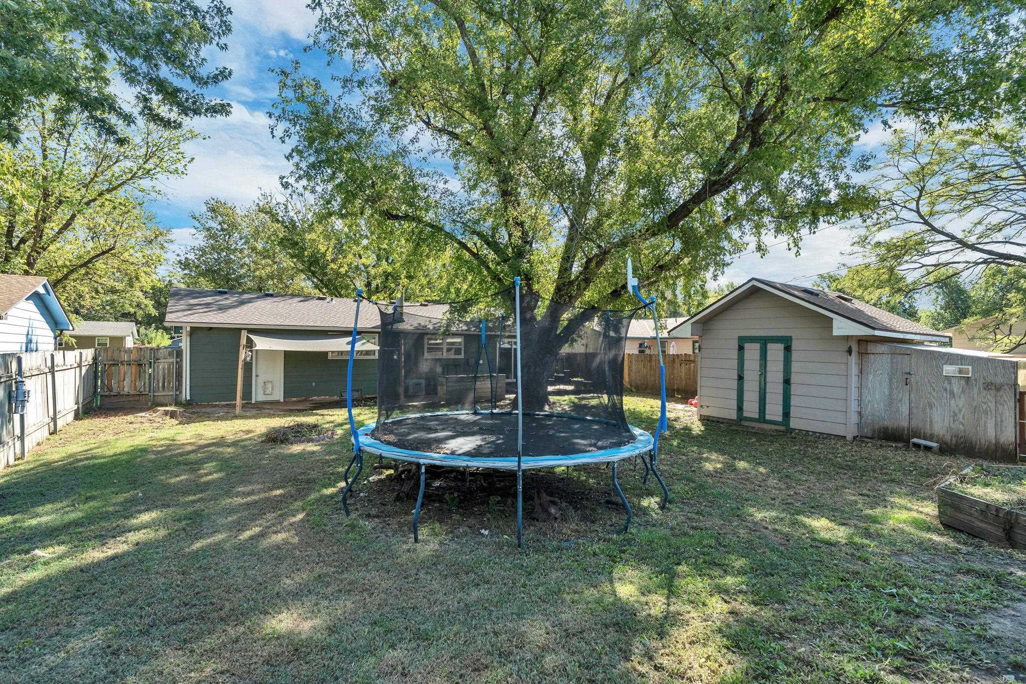 1325 N Anna Property Photo 29