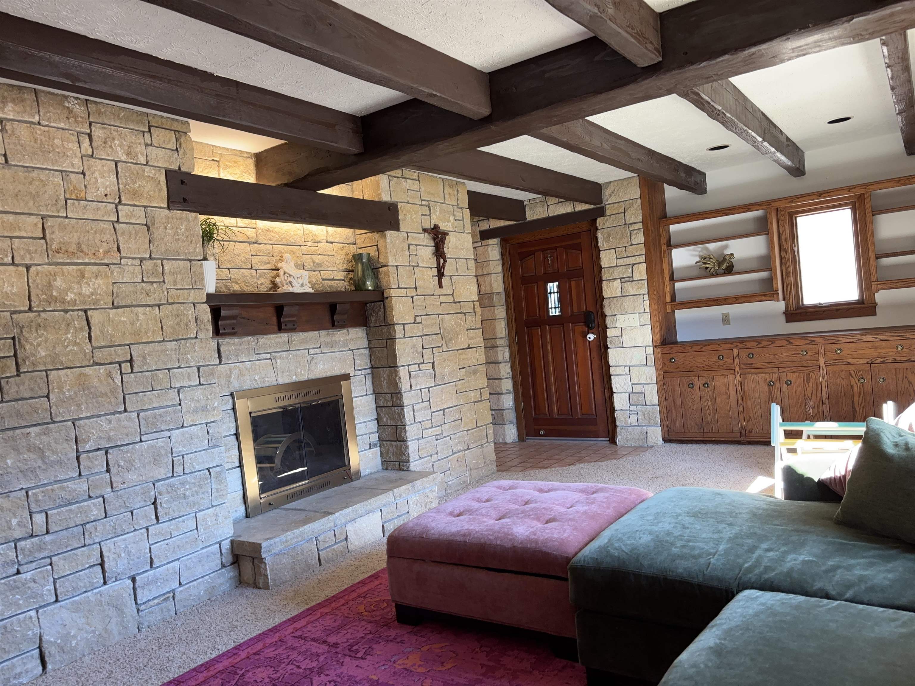 1710 Cotswold Ln Property Photo 7