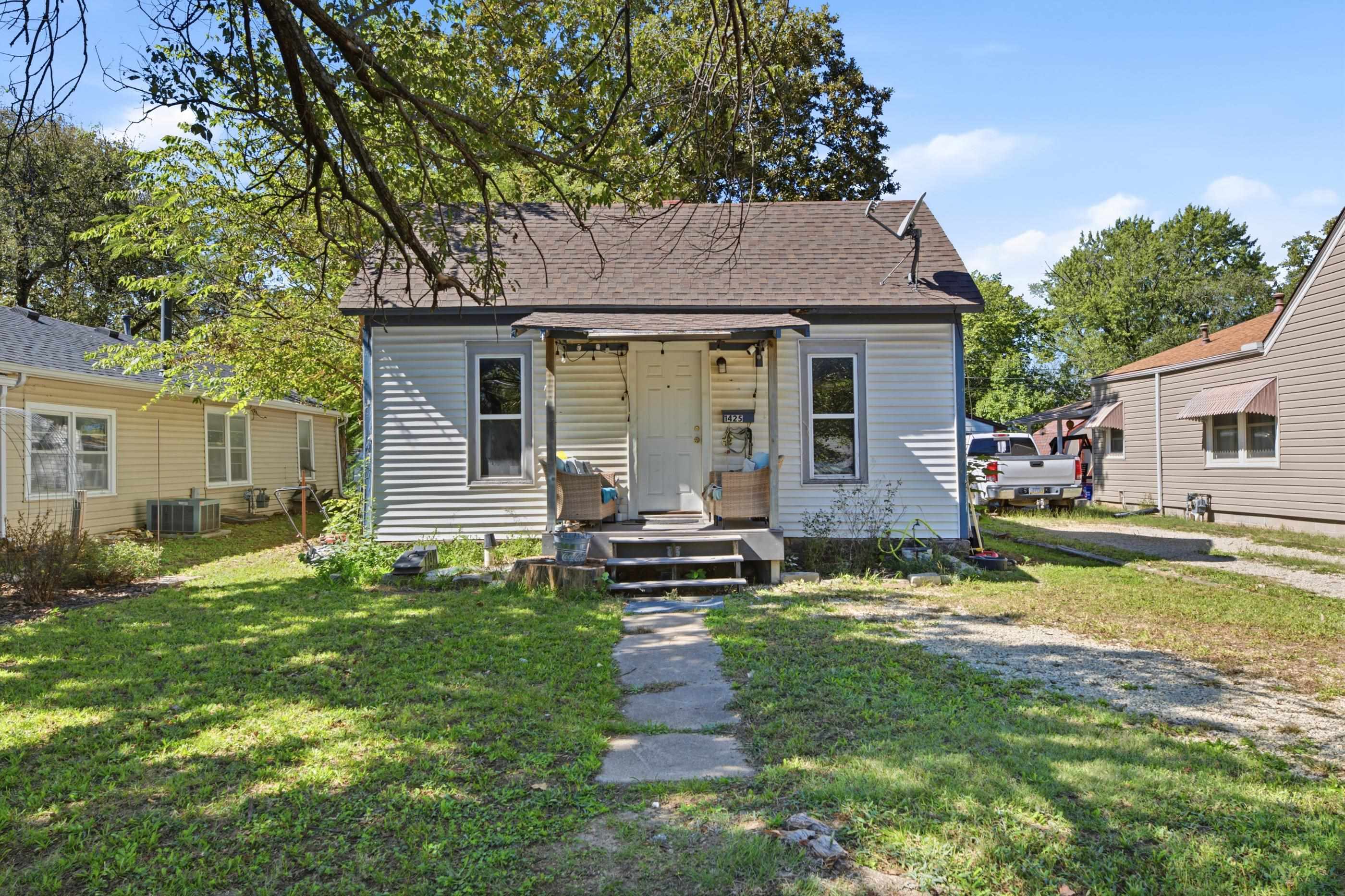 1425 Dearborn Property Photo 1