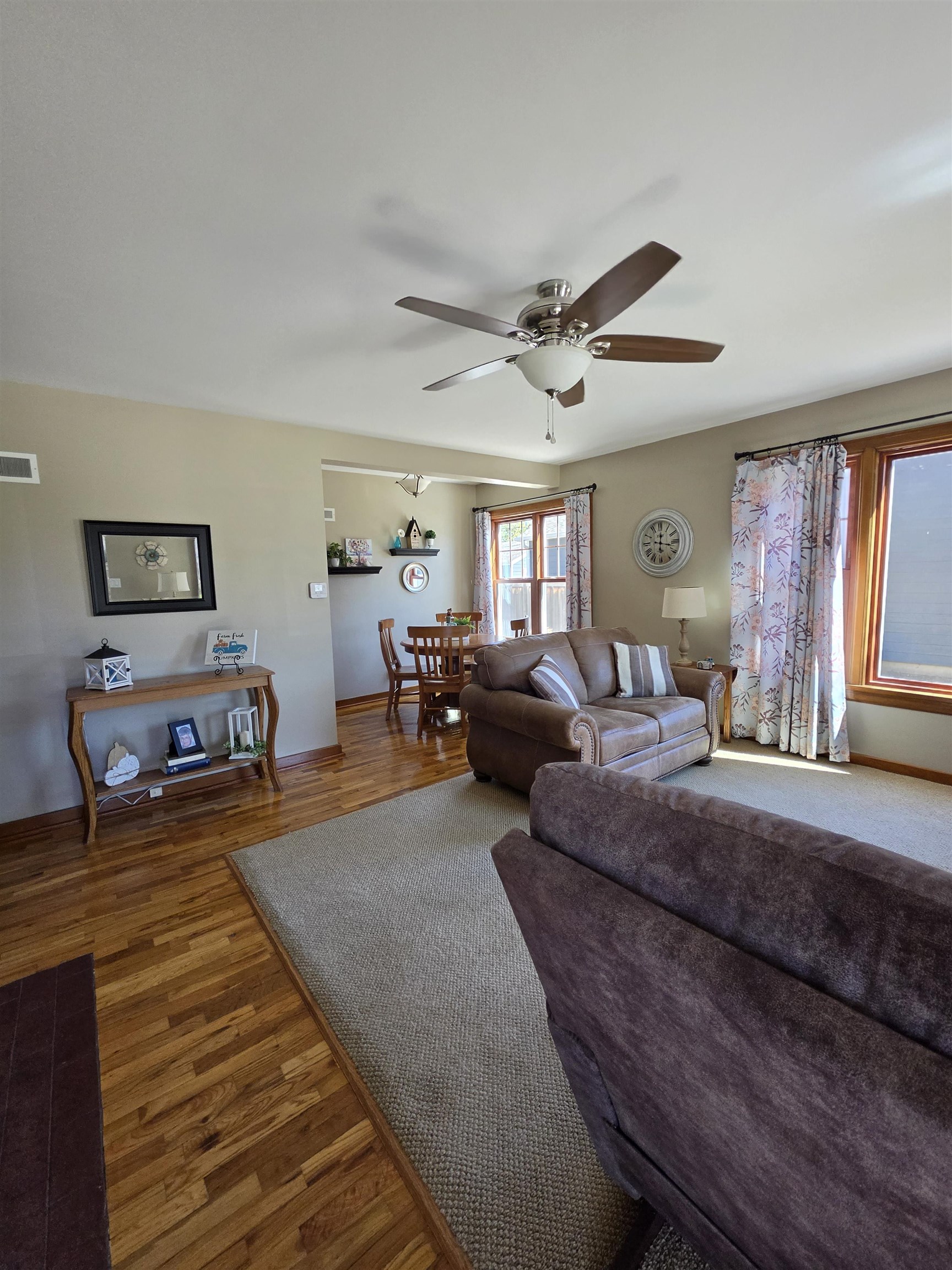 512 Franklin Property Photo 3