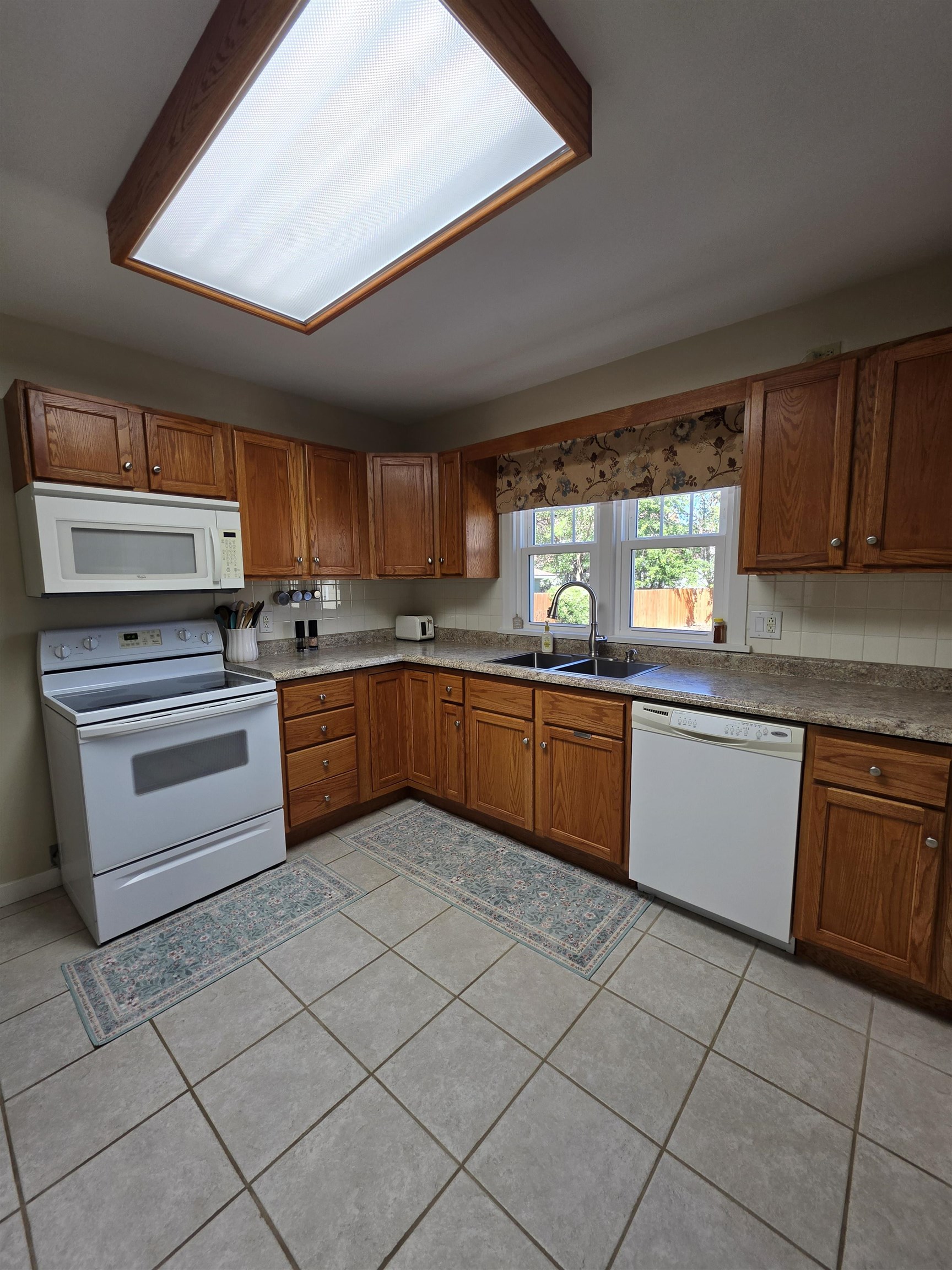 512 Franklin Property Photo 5