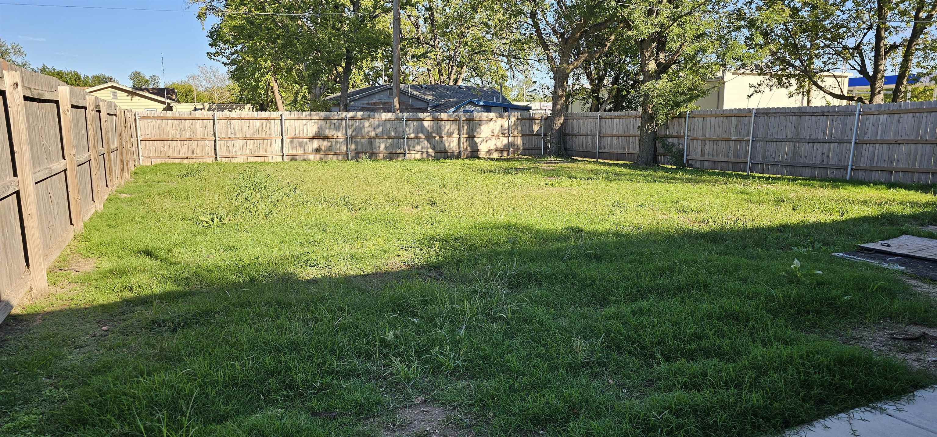 830 S Richmond Property Photo 10