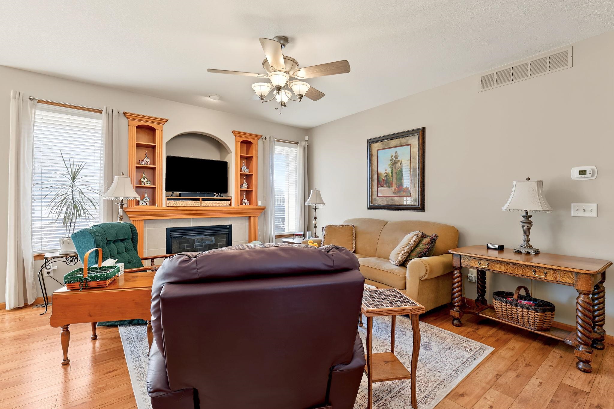 3442 N Sandplum Property Photo 5