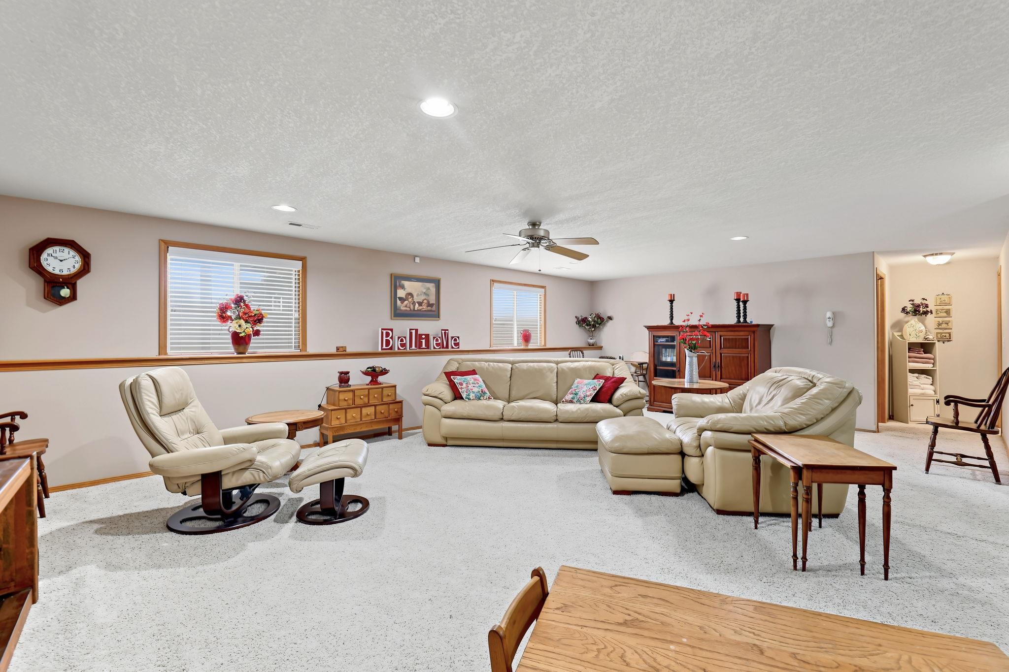 3442 N Sandplum Property Photo 25