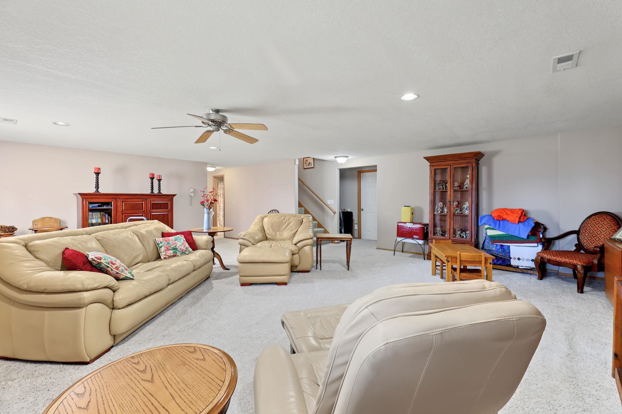 3442 N Sandplum Property Photo 26