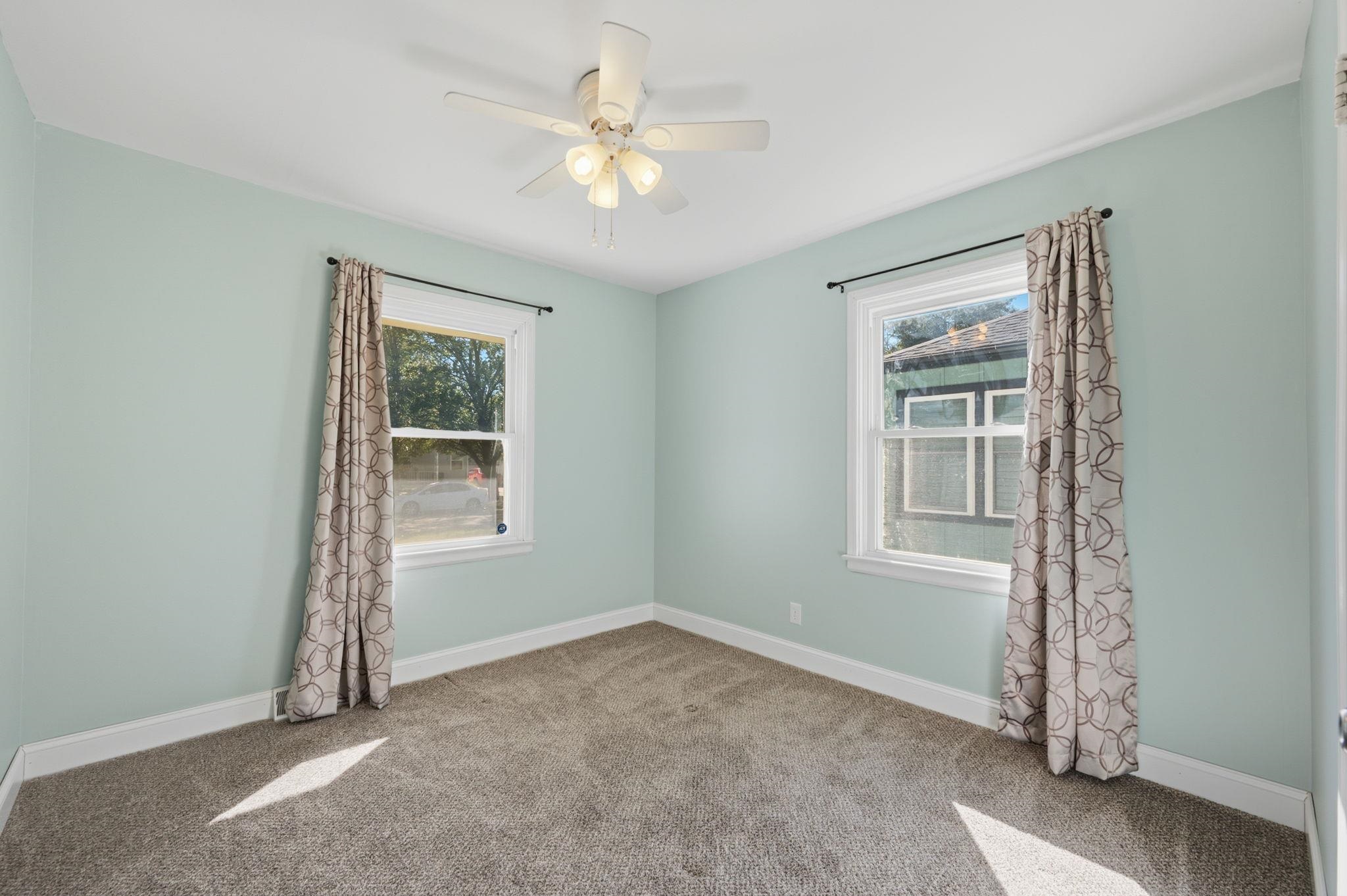2219 S Ellis Ave. Property Photo 15