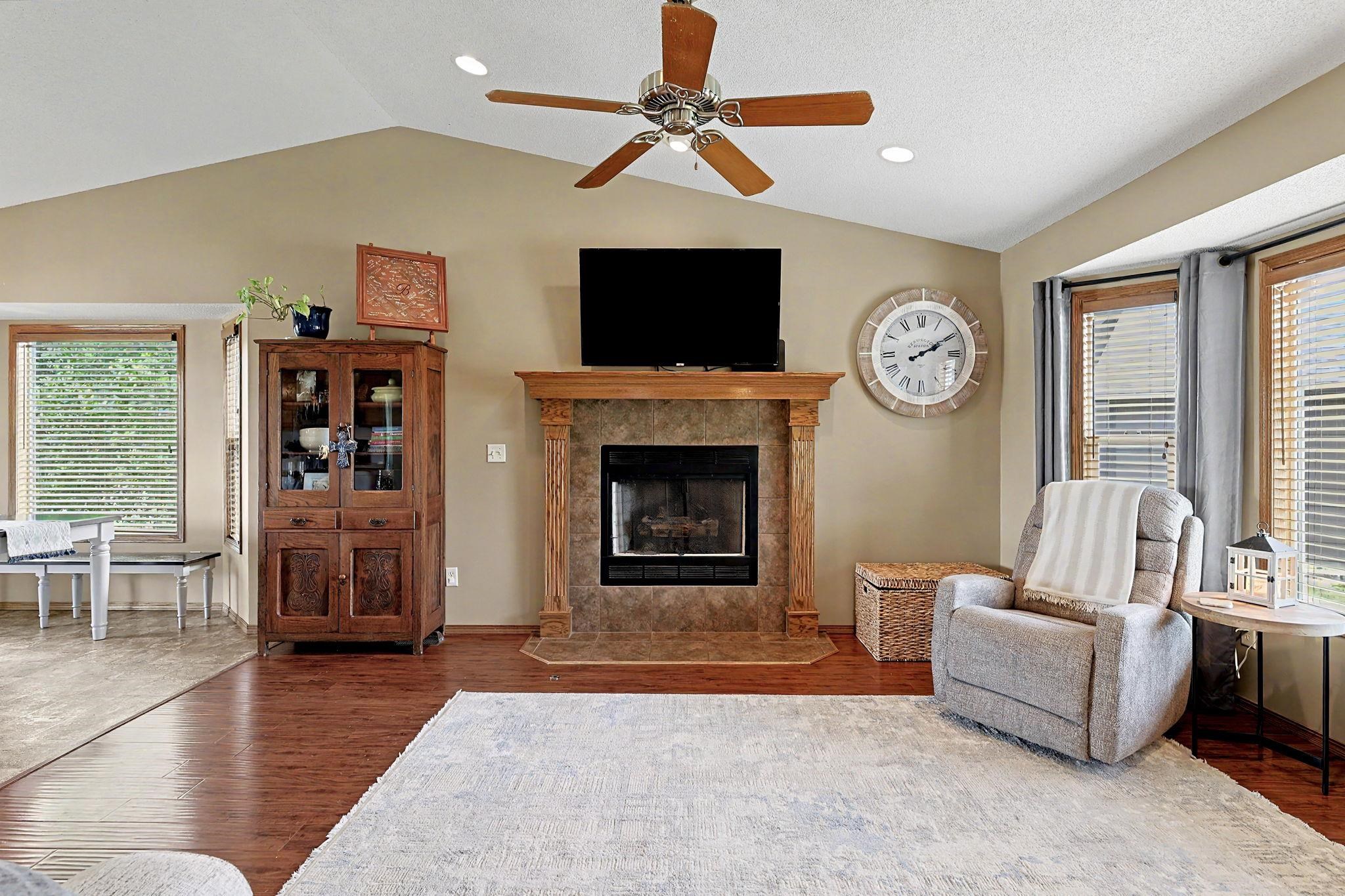 1601 N Nickelton Cir. Property Photo 6