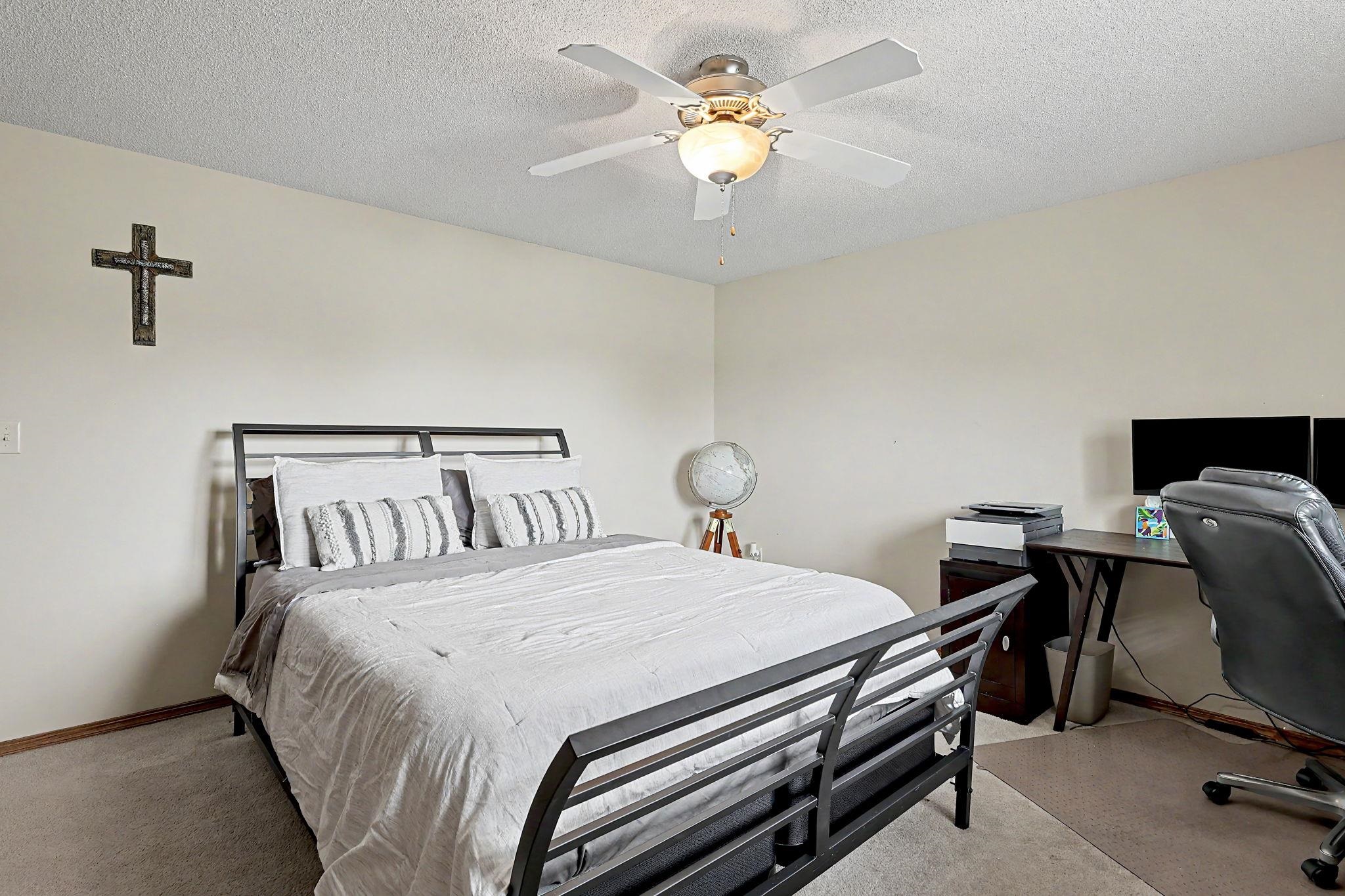 1601 N Nickelton Cir. Property Photo 16