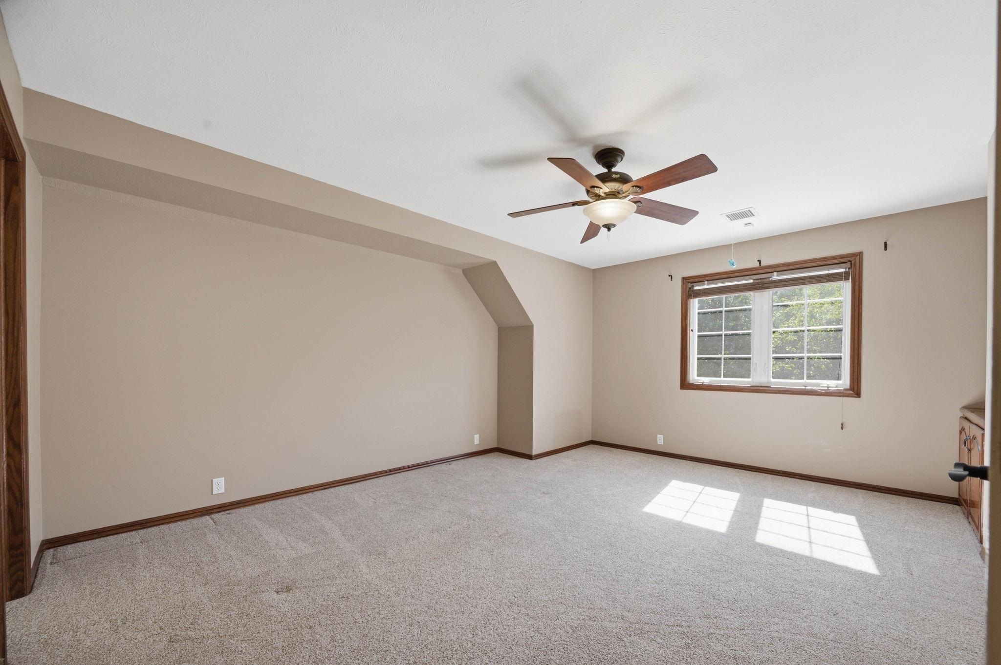 23 N Scottsdale St Property Photo 23