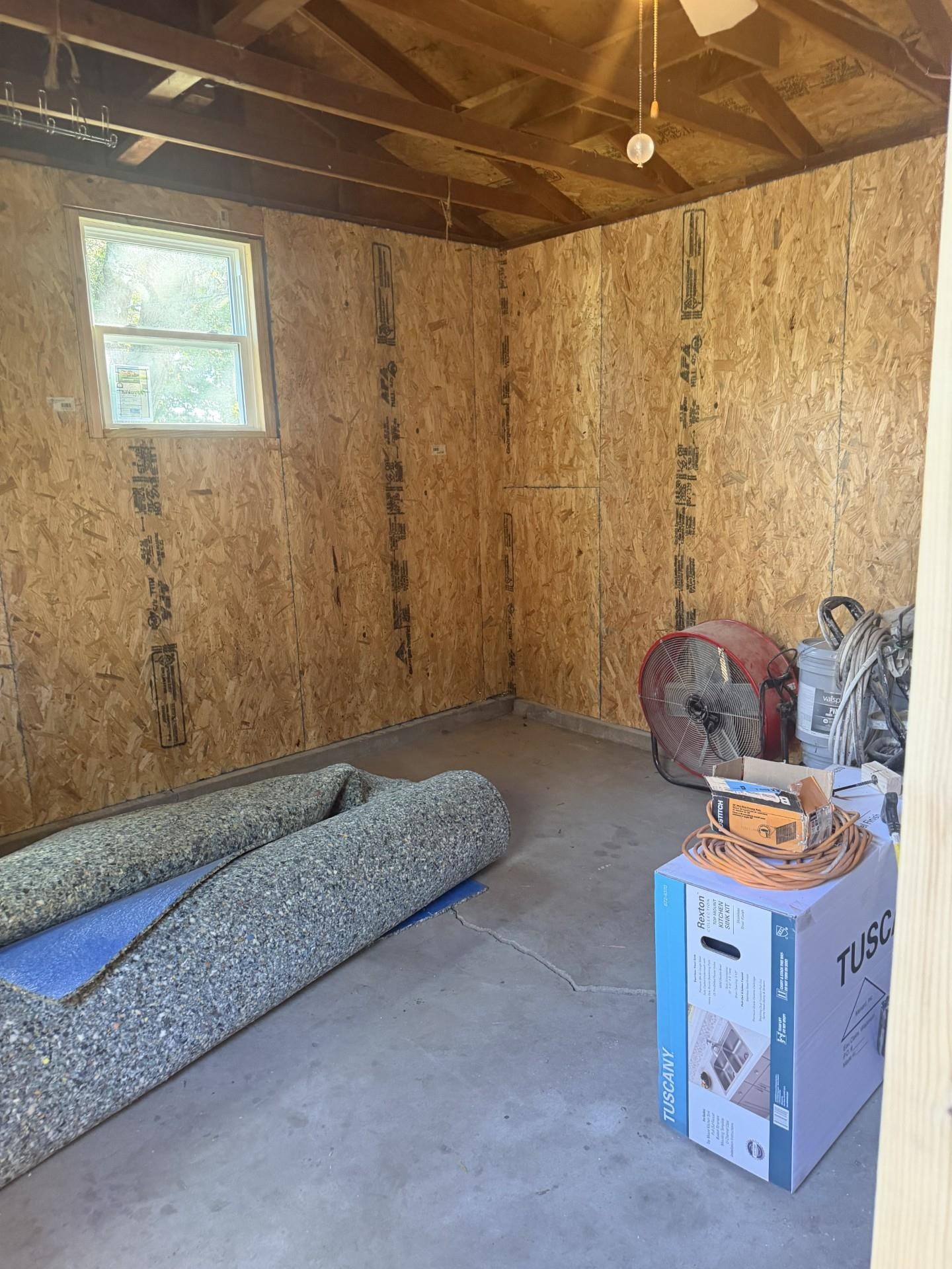 1407 Oak St Property Photo 9