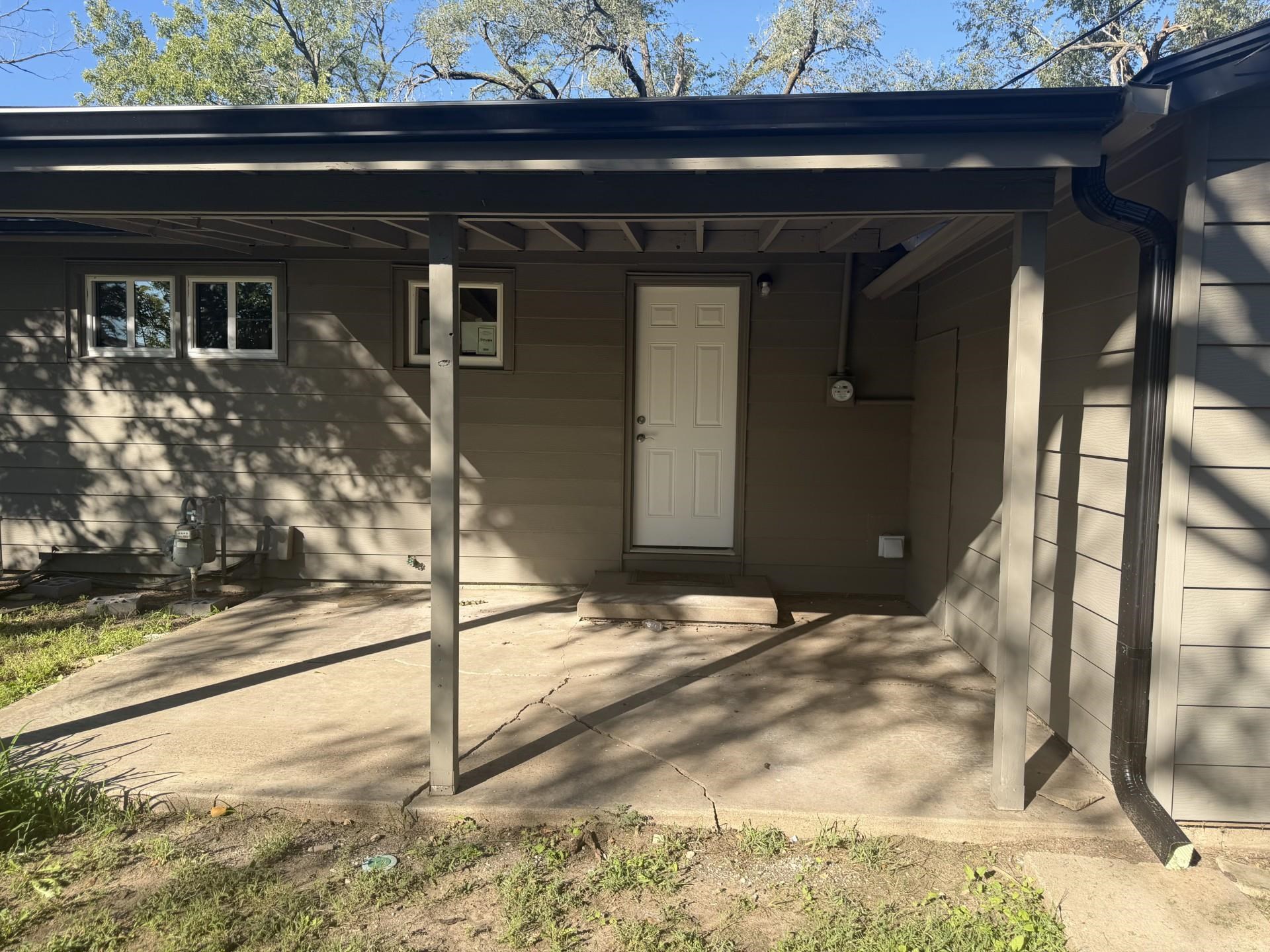 1407 Oak St Property Photo 10
