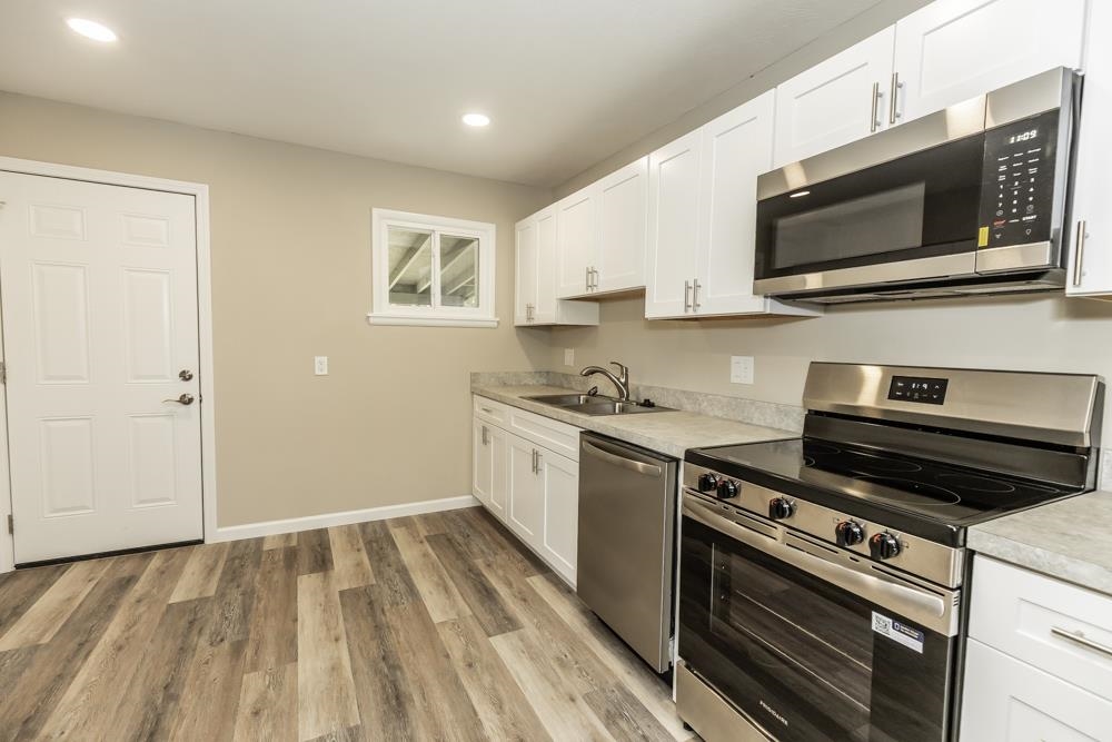 1407 Oak St Property Photo 10