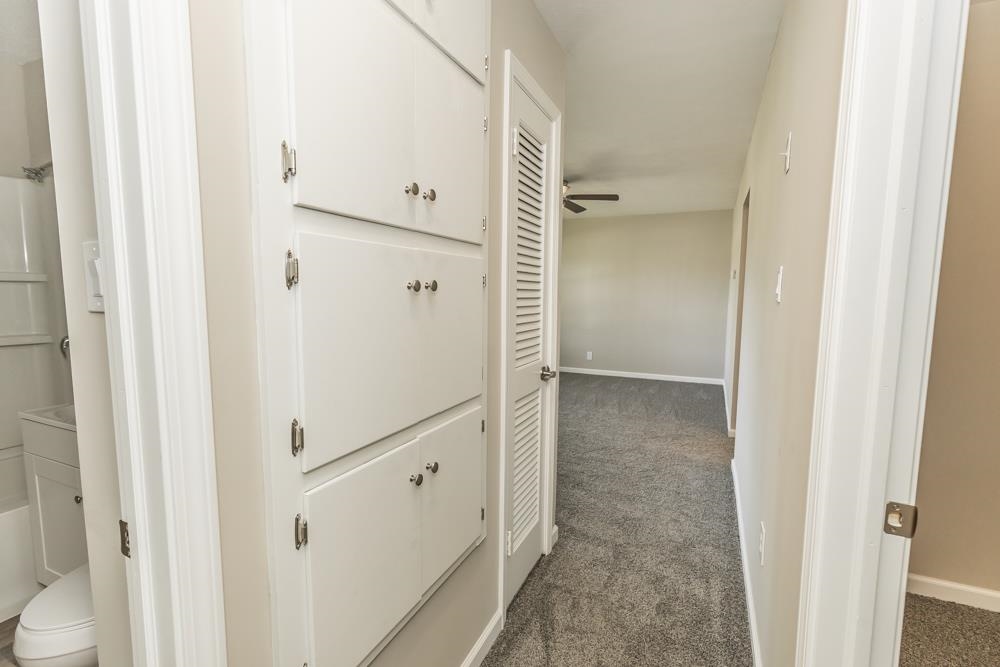 1407 Oak St Property Photo 11