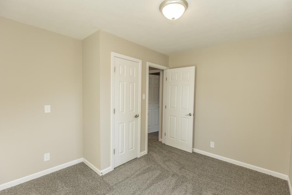 1407 Oak St Property Photo 12