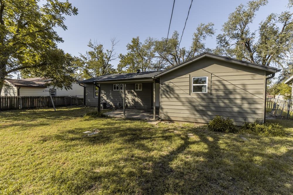 1407 Oak St Property Photo 21