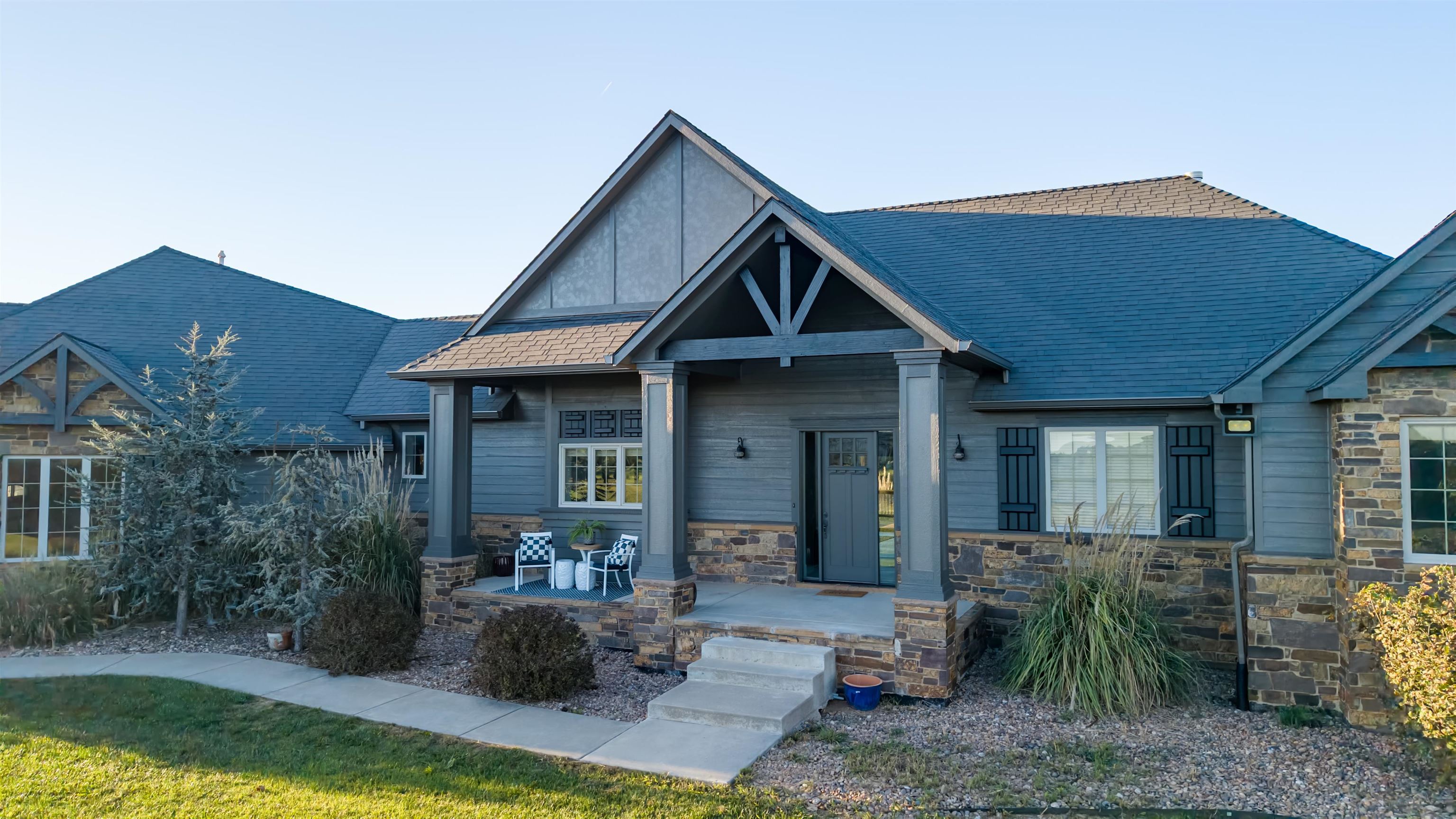11100 Fremont Cir Property Photo 2