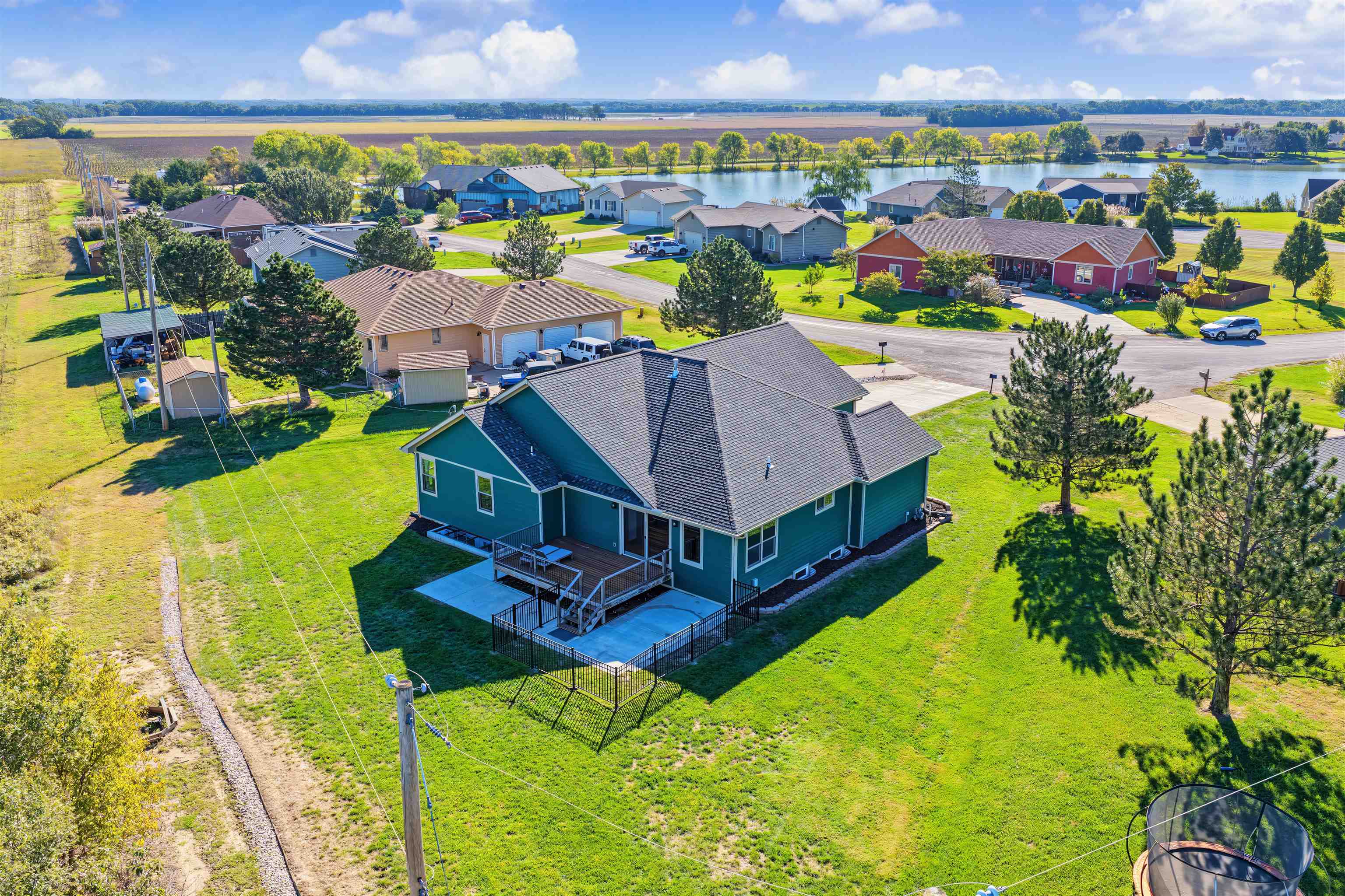 900 Emerald Drive Property Photo 33