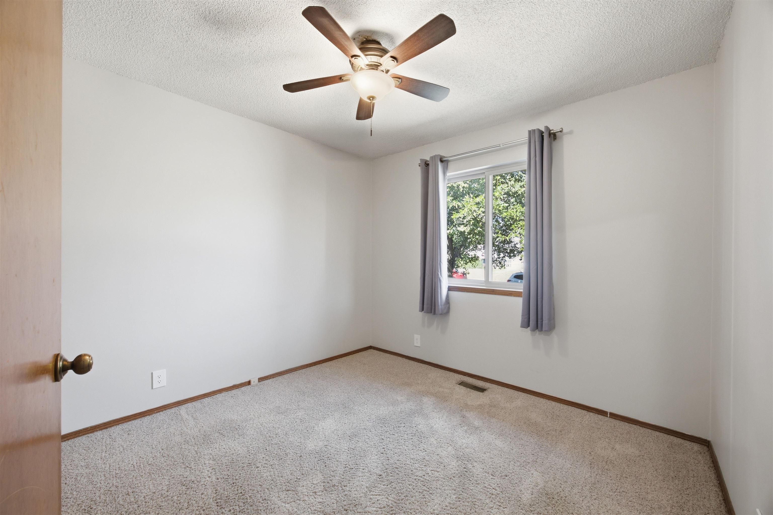 3022 N Hedgetree St. Property Photo 24