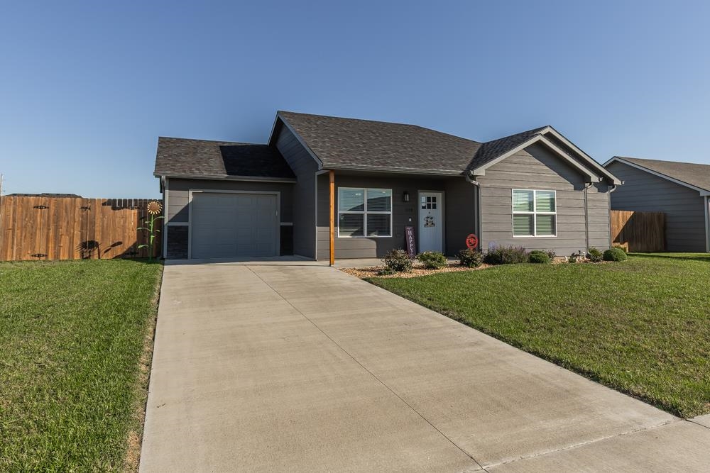 1109 Nautical Dr Property Photo 1