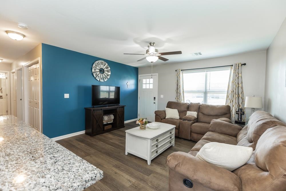 1109 Nautical Dr Property Photo 6