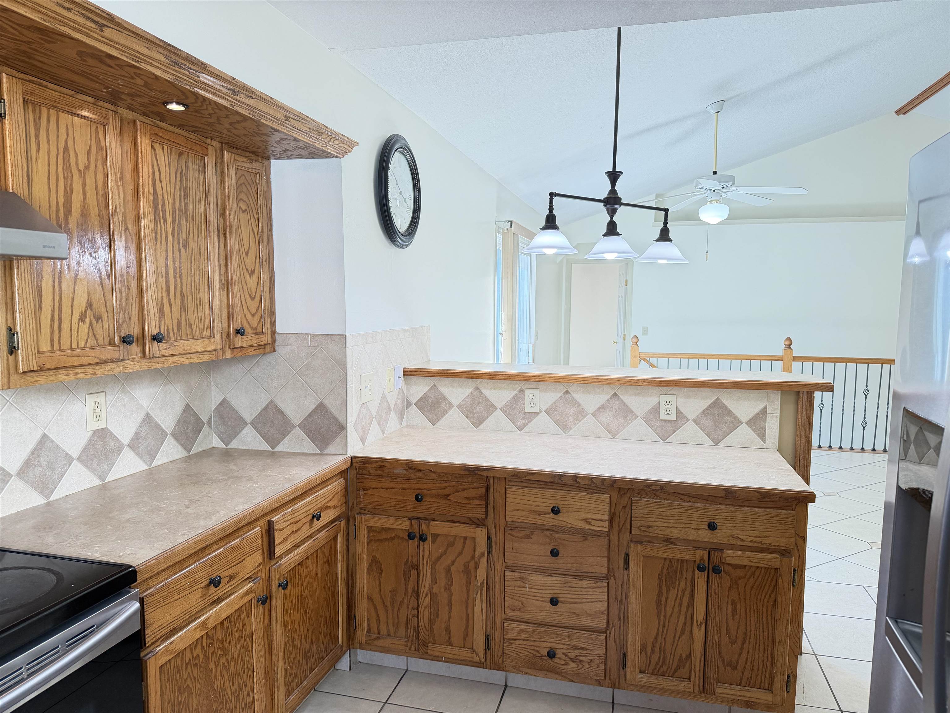 2342 N Sandplum Property Photo 10
