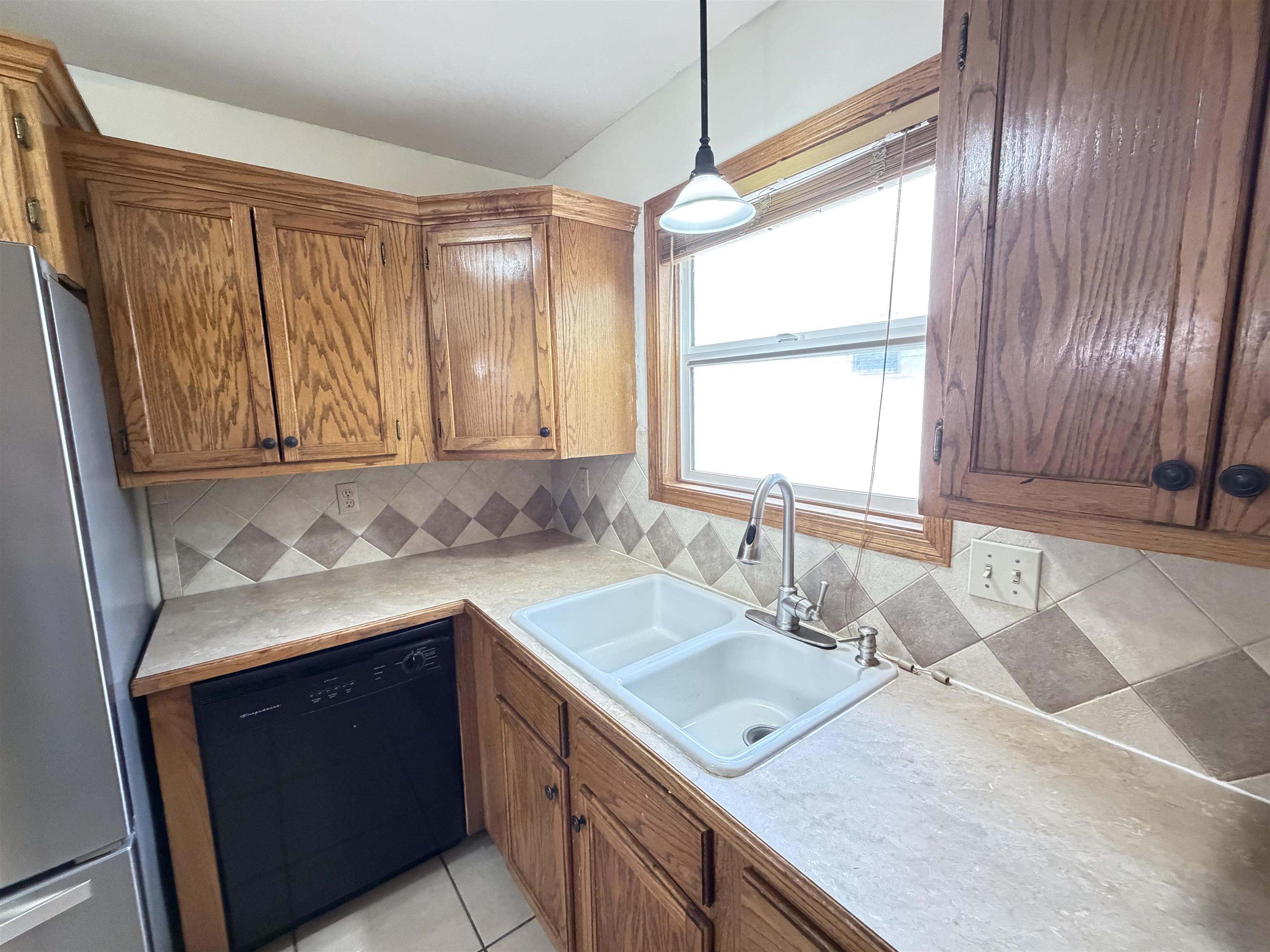 2342 N Sandplum Property Photo 12