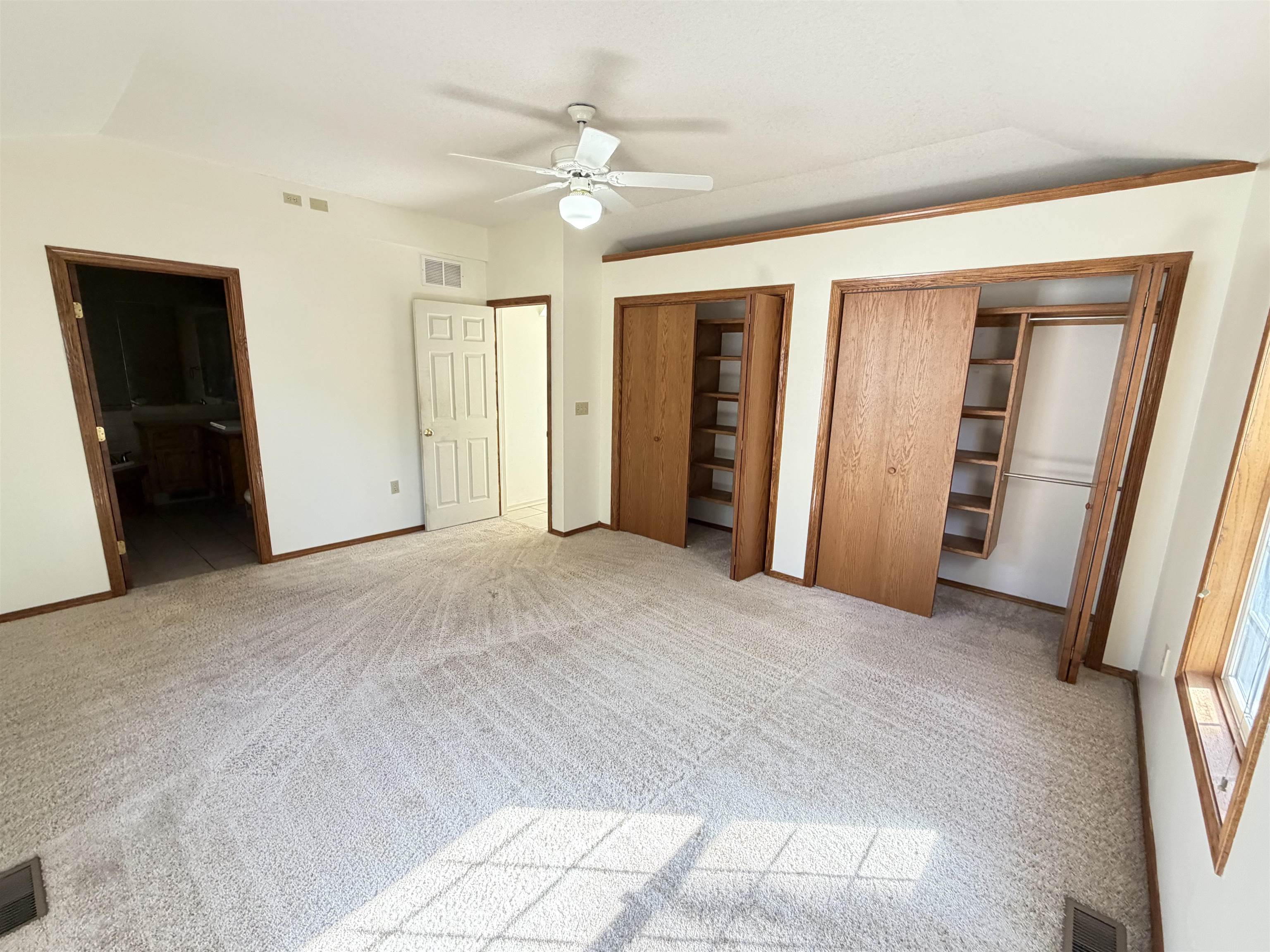 2342 N Sandplum Property Photo 14