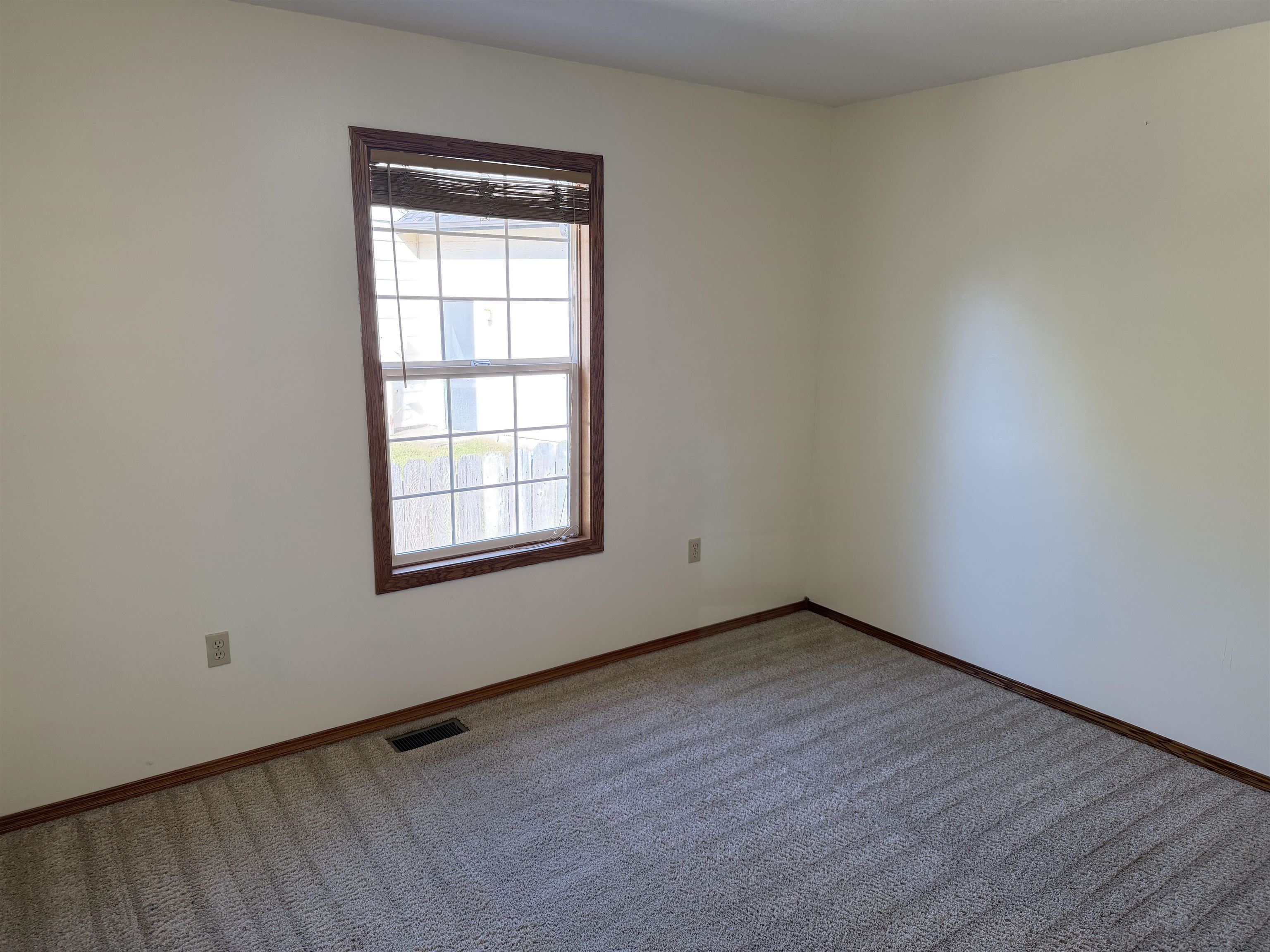 2342 N Sandplum Property Photo 23