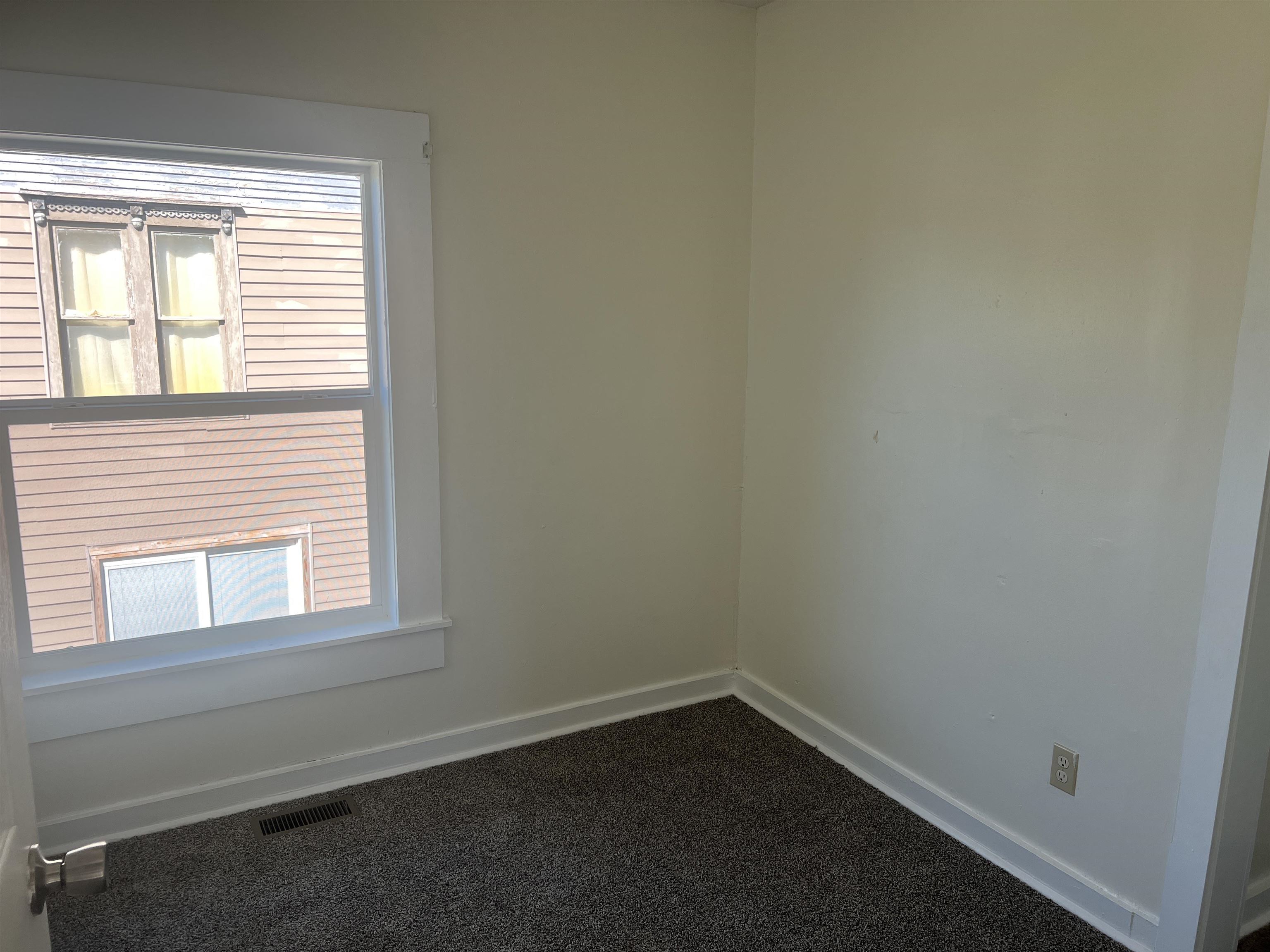 617 N 4 Property Photo 7