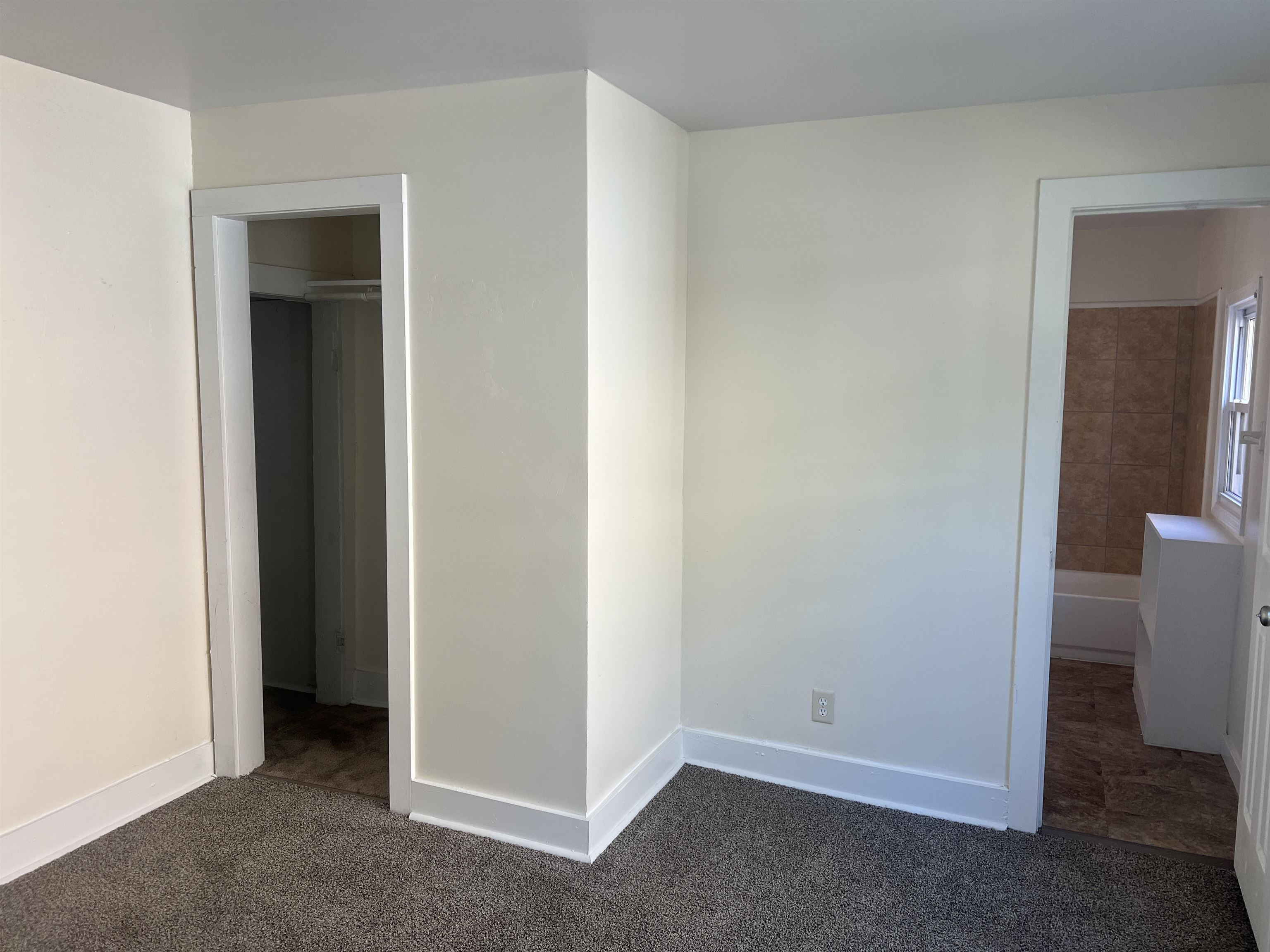 617 N 4 Property Photo 10