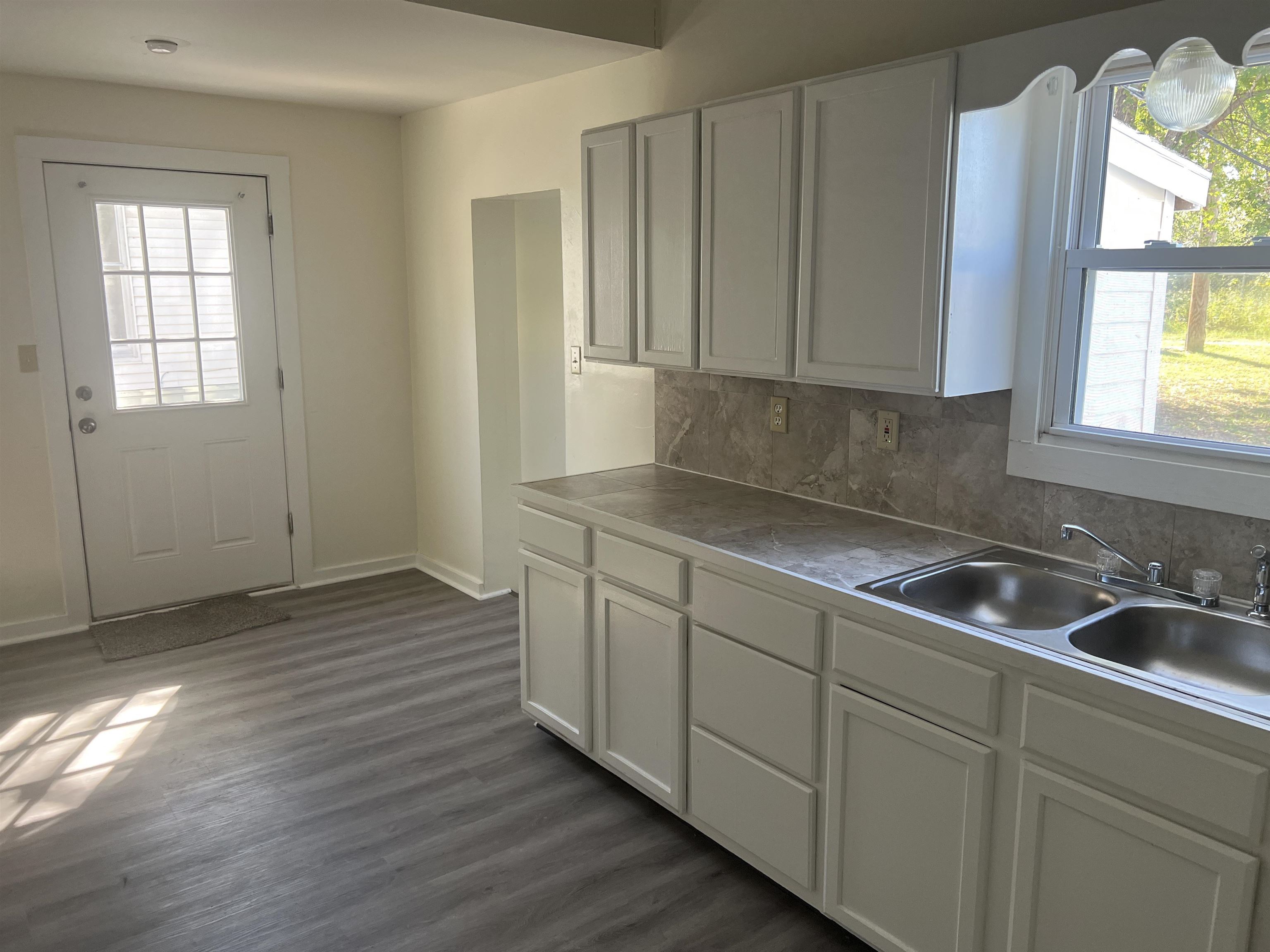 617 N 4 Property Photo 14