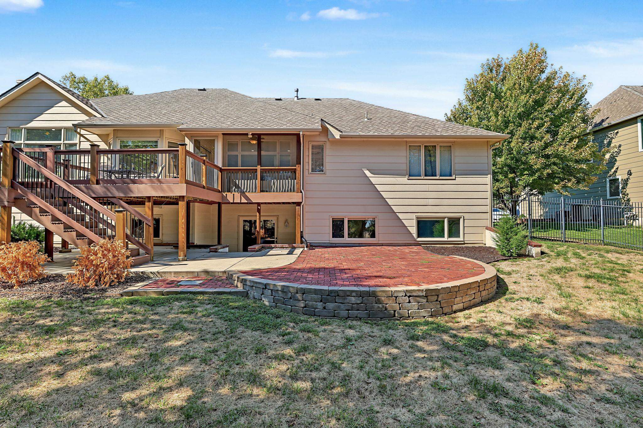 2410 N Lindberg Property Photo 35