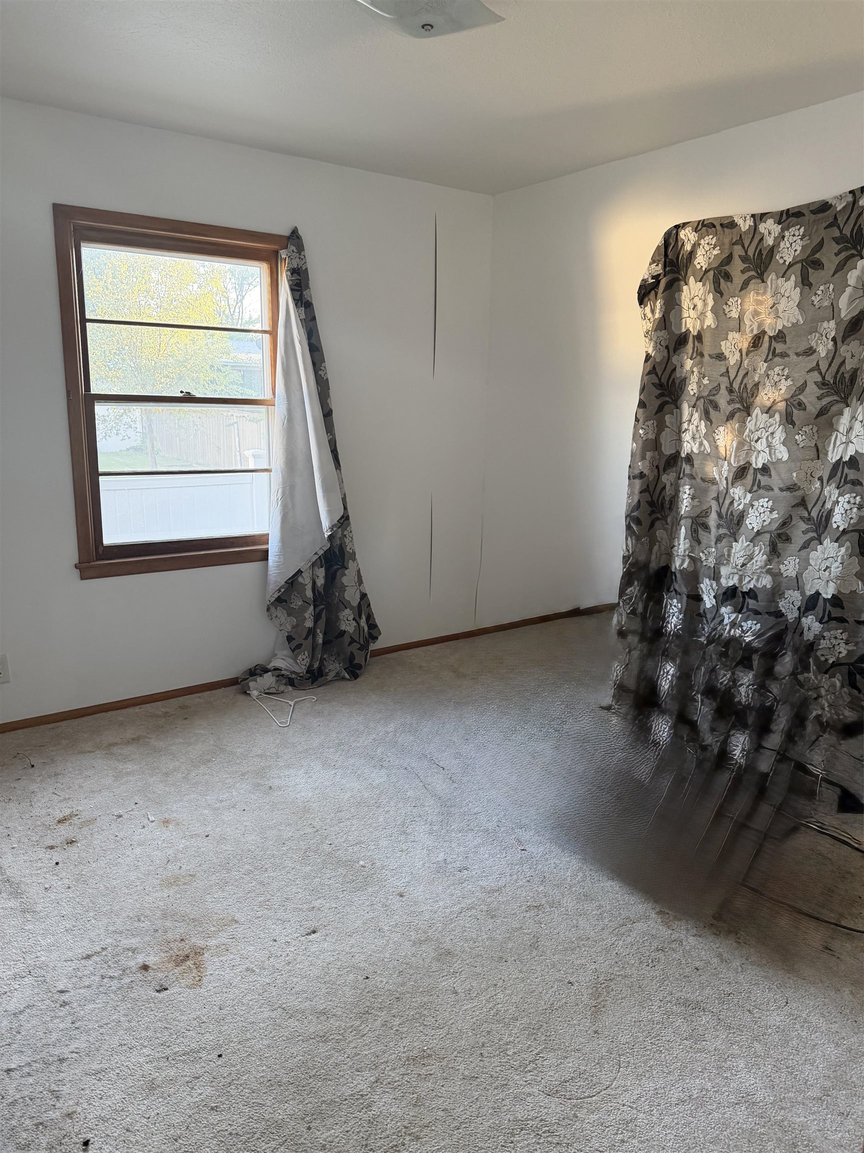 1017 S Poplar Property Photo 8