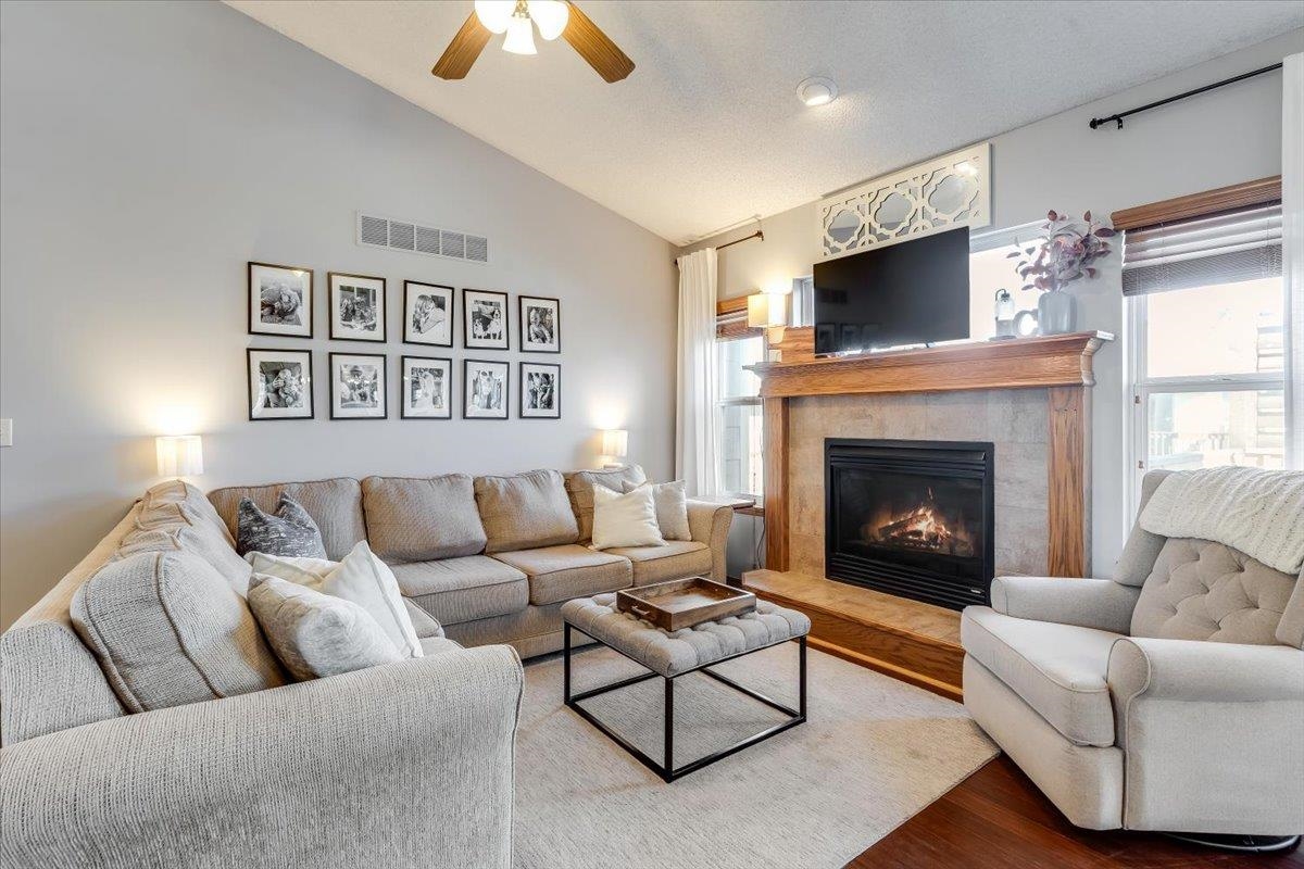 2430 S Westgate Ct. Property Photo 8