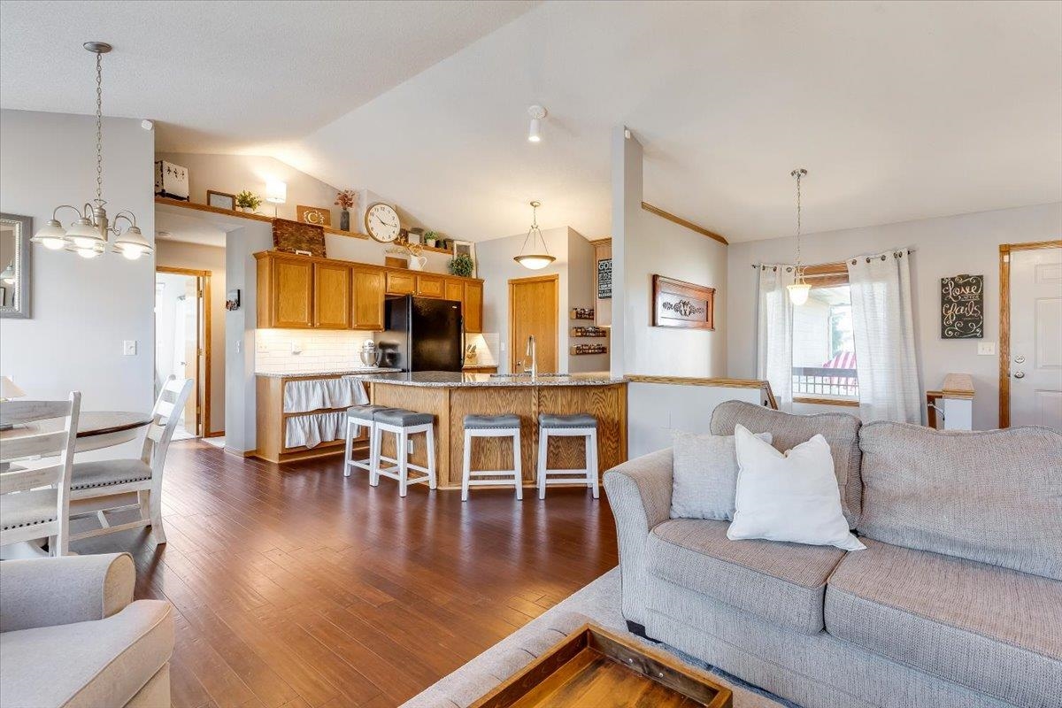 2430 S Westgate Ct. Property Photo 10