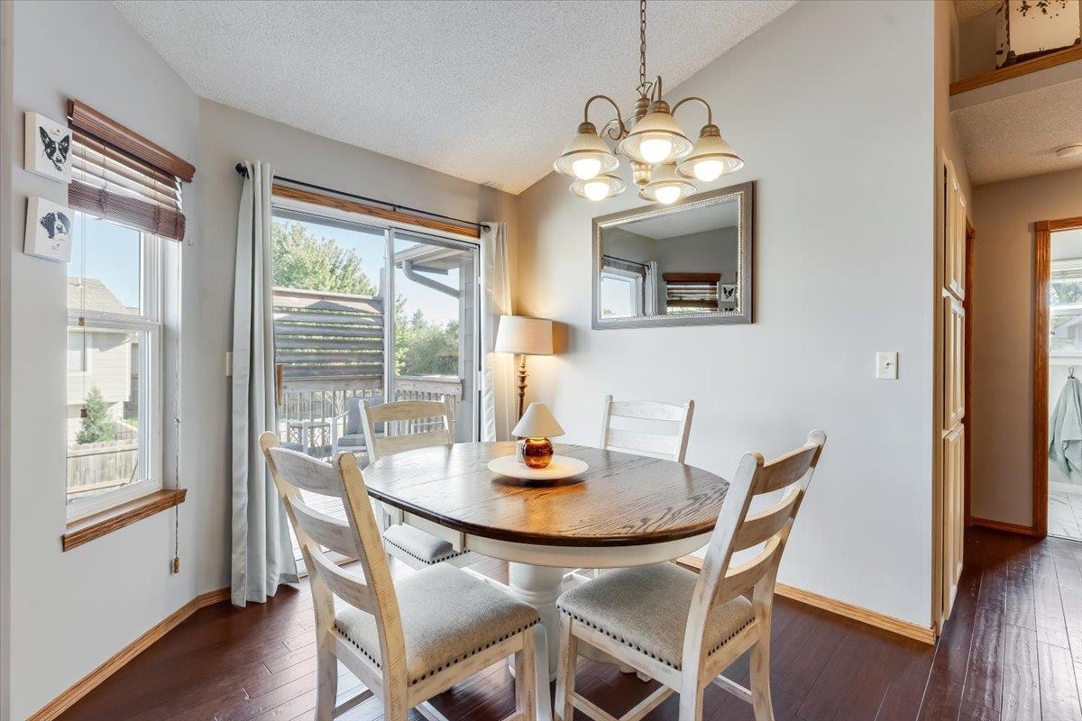 2430 S Westgate Ct. Property Photo 11