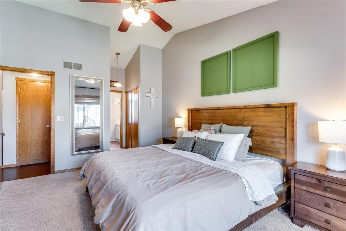 2430 S Westgate Ct. Property Photo 17