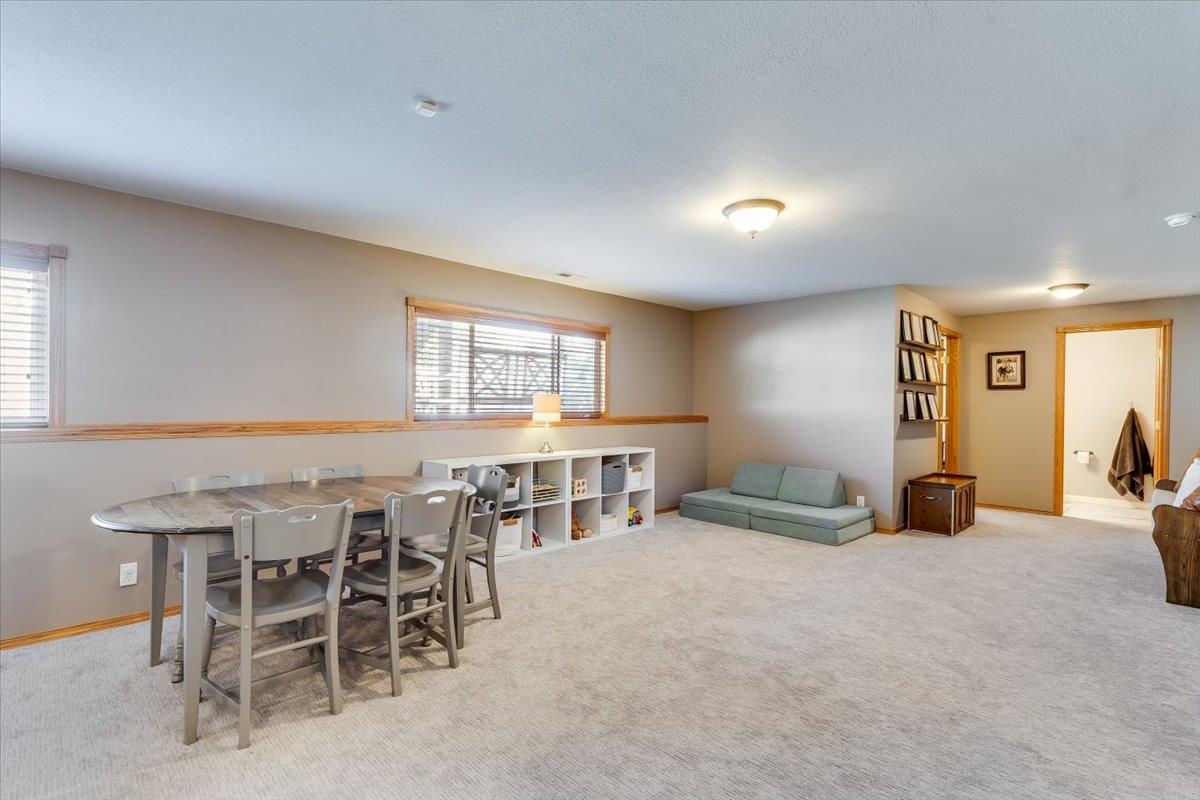 2430 S Westgate Ct. Property Photo 28